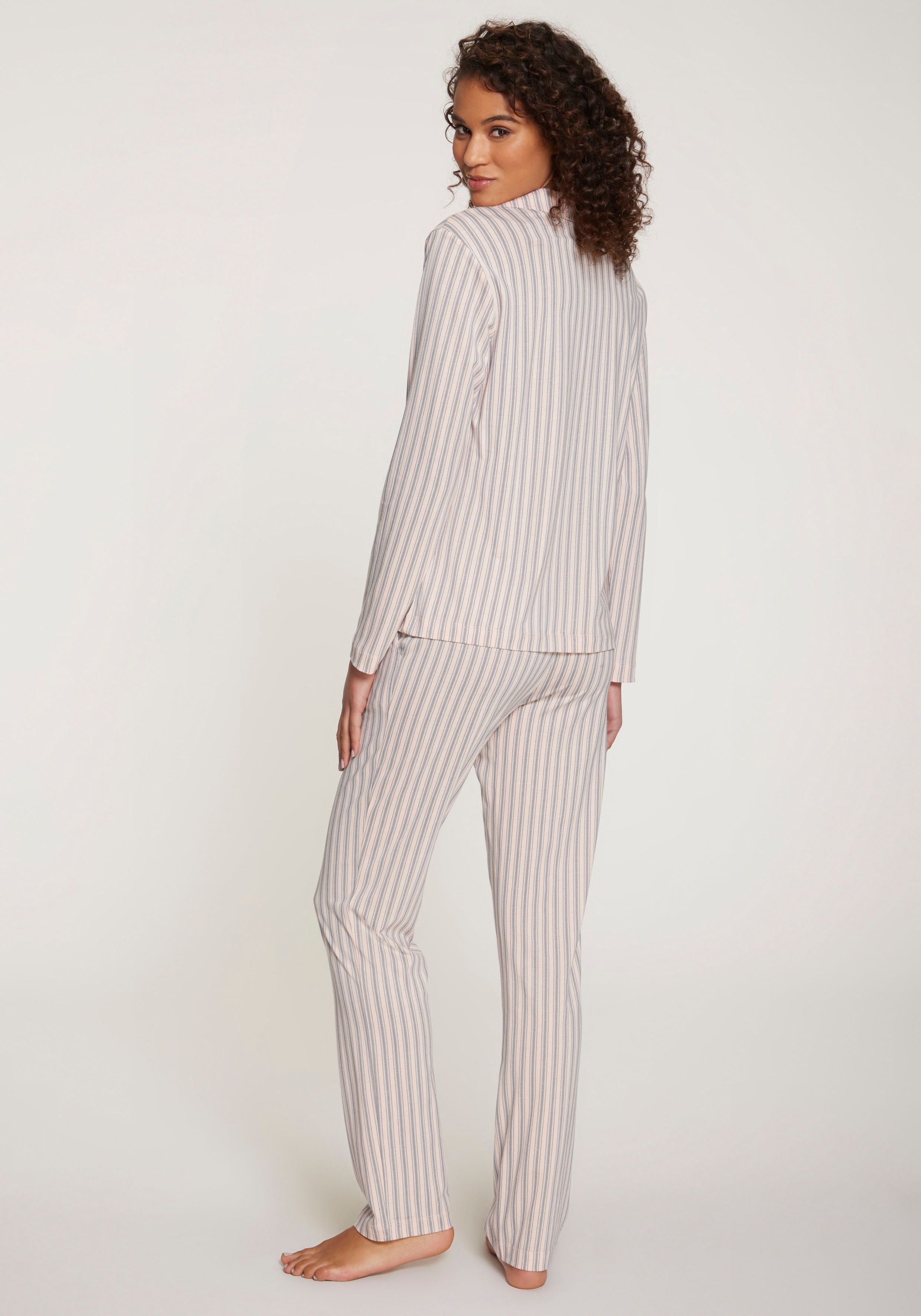 s.Oliver Pyjama, (Set, 2 tlg.), im klassischen Stil