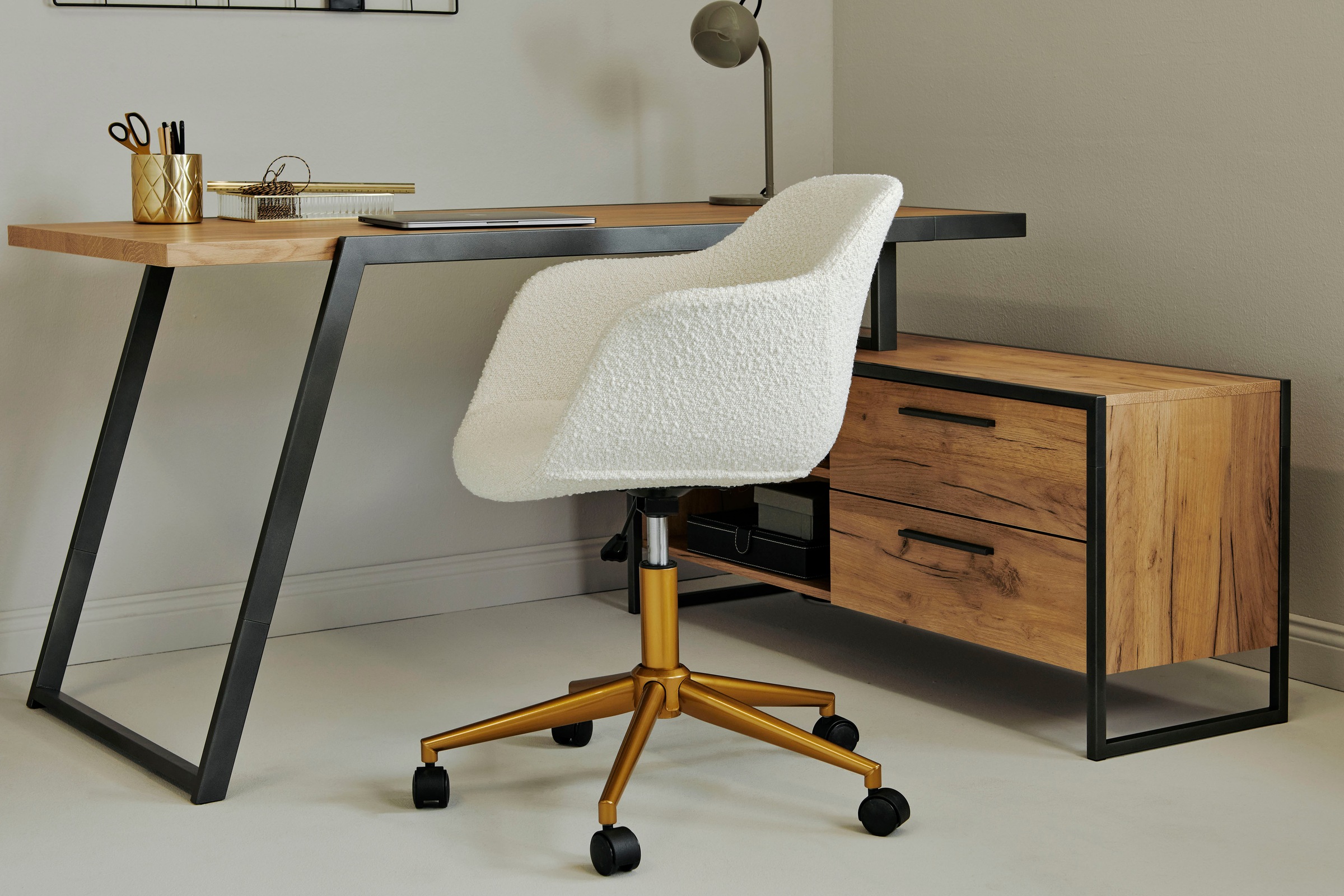 Jahnke Schreibtischstuhl »SHELL WORX«, 1 St., Bouclé, Büro-/ Schreibtischstuhl, höhenverstellbar, Samt, Gestell in Gold-Look