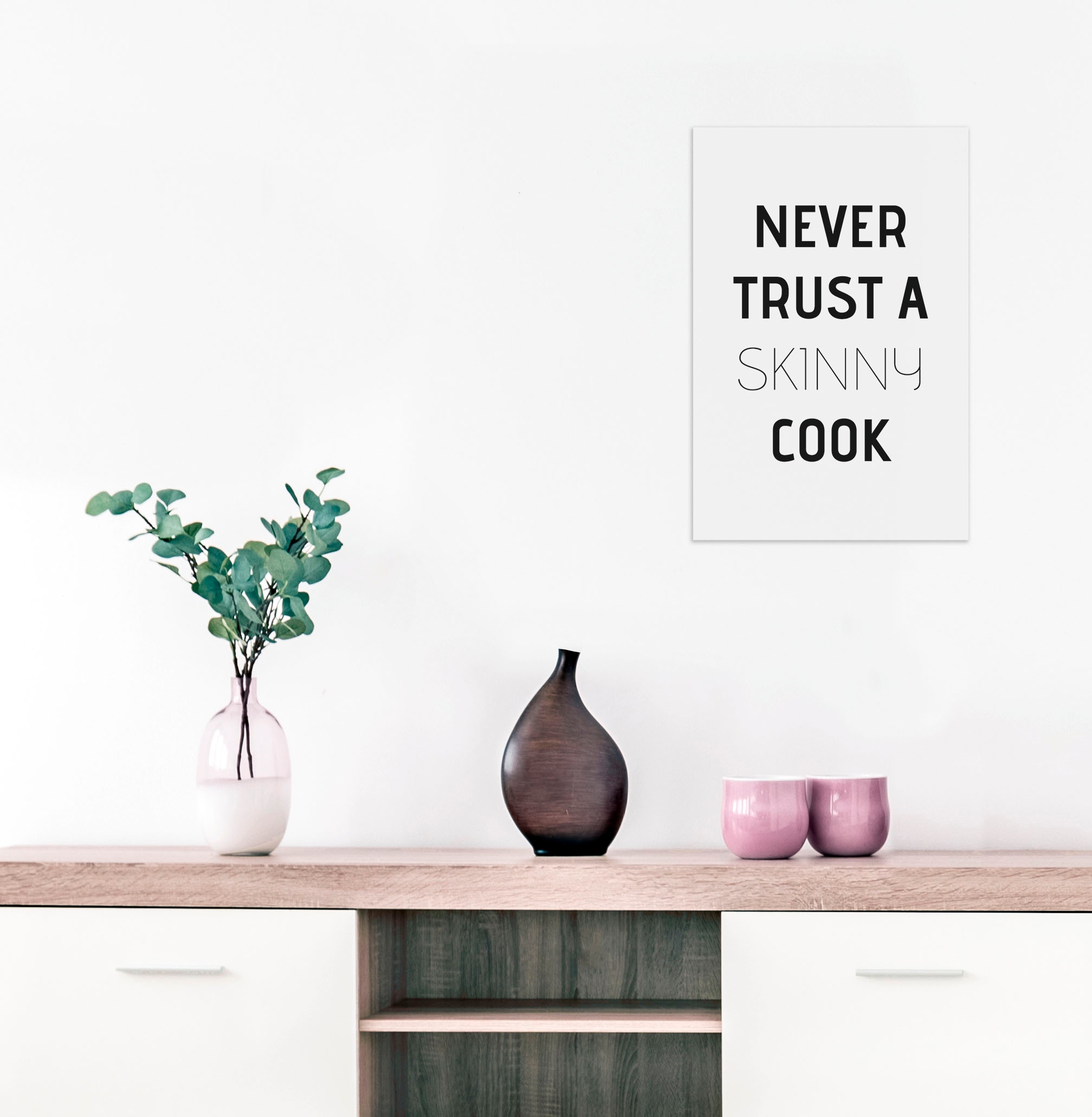 queence Wanddekoobjekt »Never trust a skinny cook«, Schriftzug auf  Stahlblech auf Rechnung bestellen