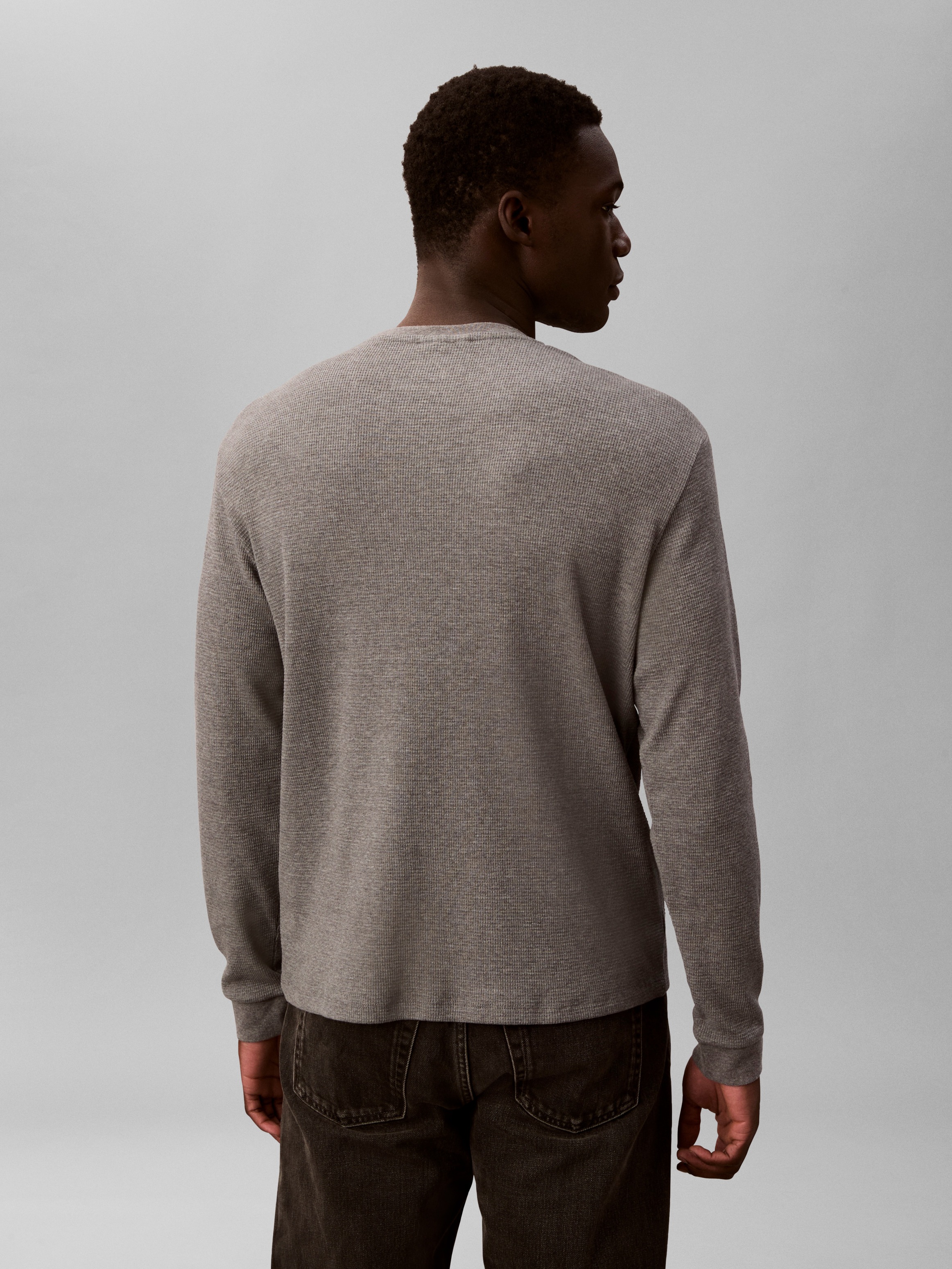 Calvin Klein Jeans Langarmshirt »LS WAFFLE BADGE CREWNK TEE«