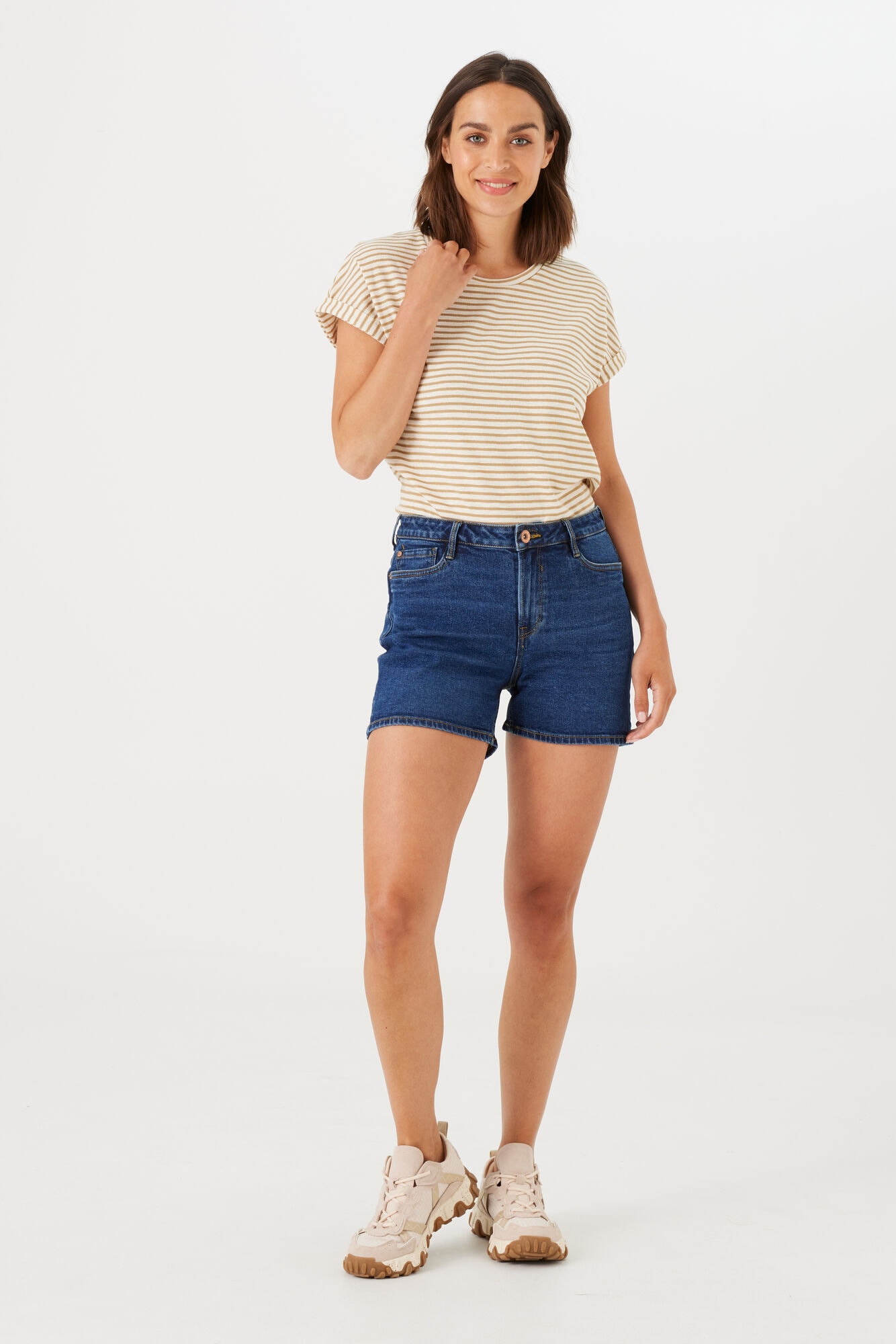 Garcia Bermudas »Celia-slim fit«, In leichtem Used-Look