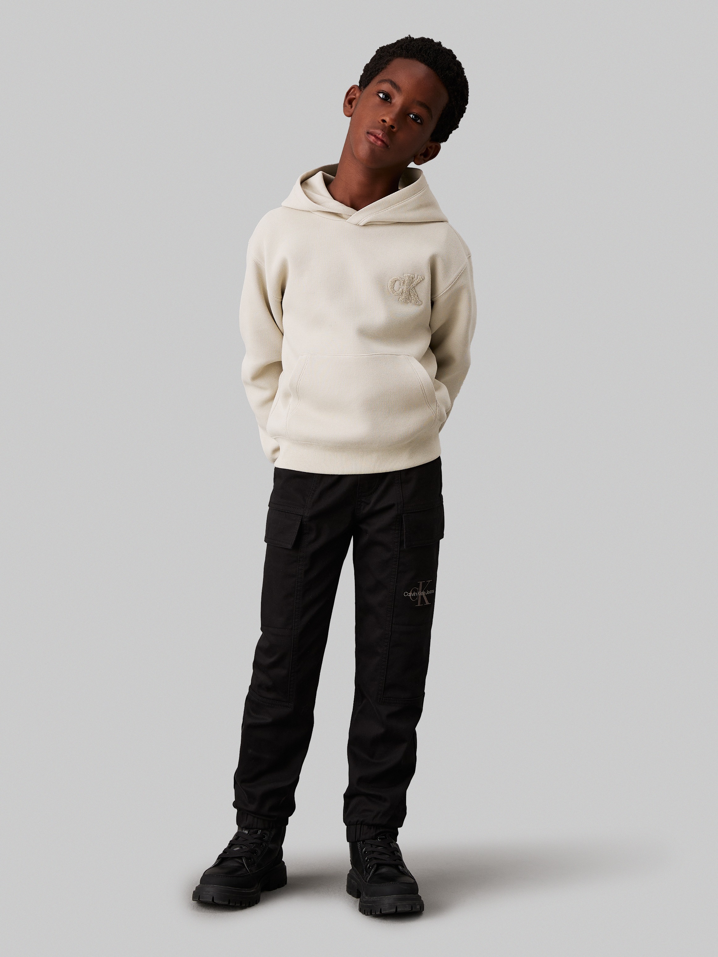Calvin Klein Jeans Sweathose »ESSENTIAL WOVEN CARGO PANTS«, für Kinder bis 16 Jahre mit Logo-Print