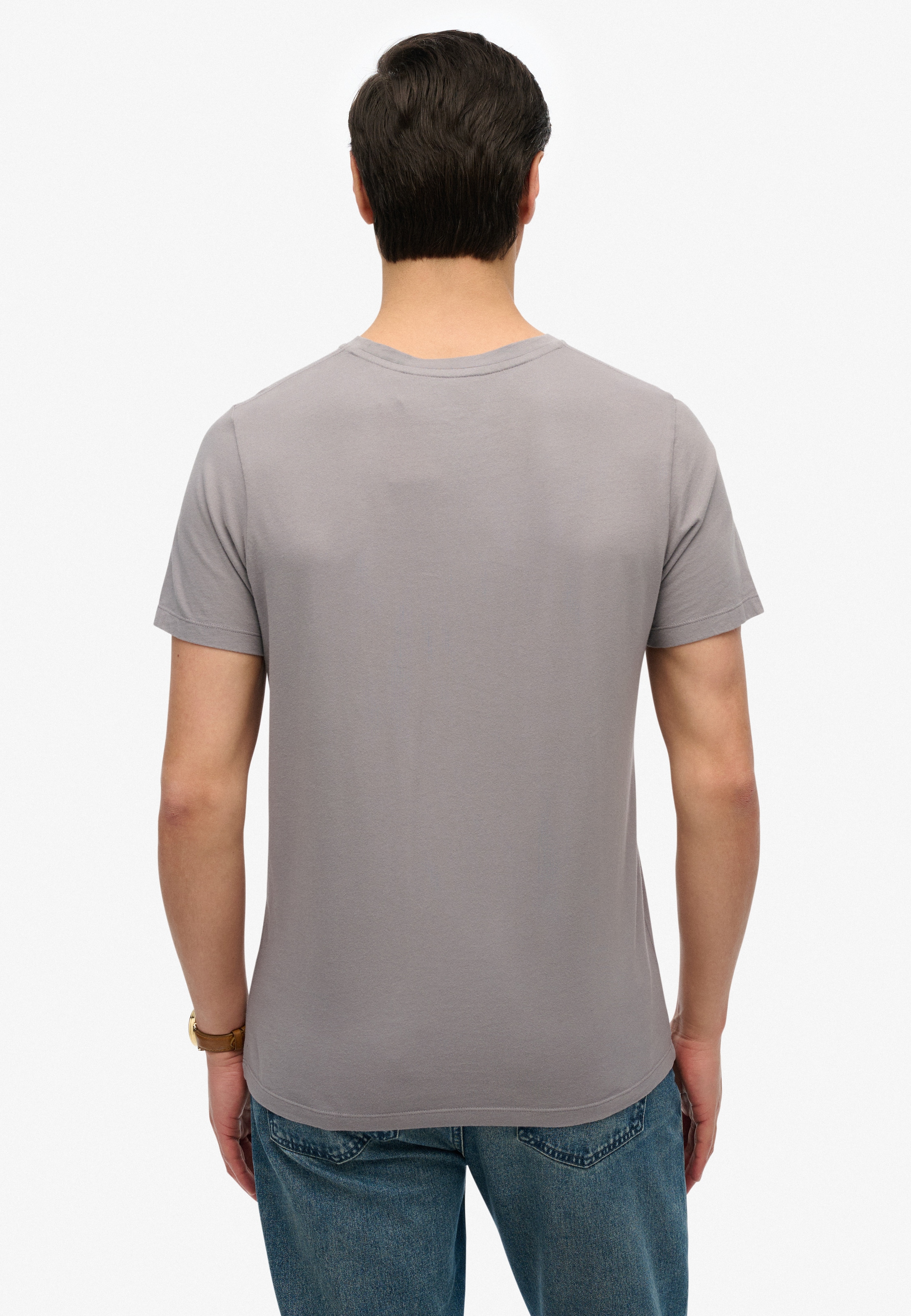 Superdry Rundhalsshirt »CLASSIC ESSENTIAL POCKET TEE«, mit stylischer, aufgesetzter Brusttasche