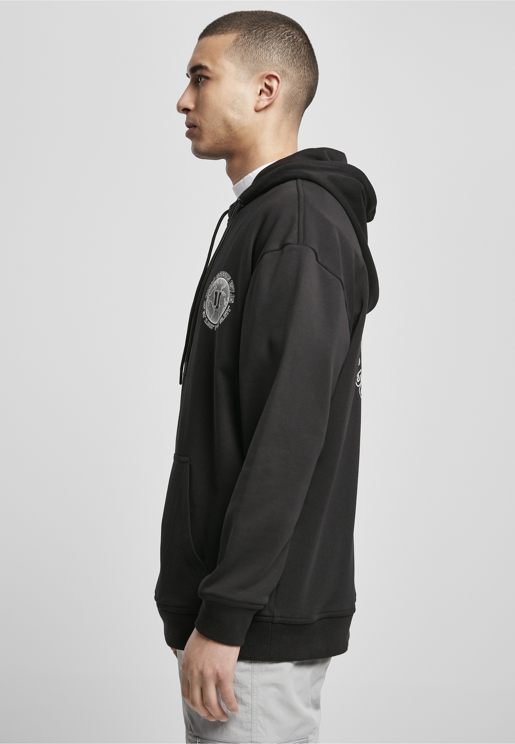 URBAN CLASSICS Rundhalspullover »Urban Classics Herren Globetrotter Hoody« 1 Stk.
