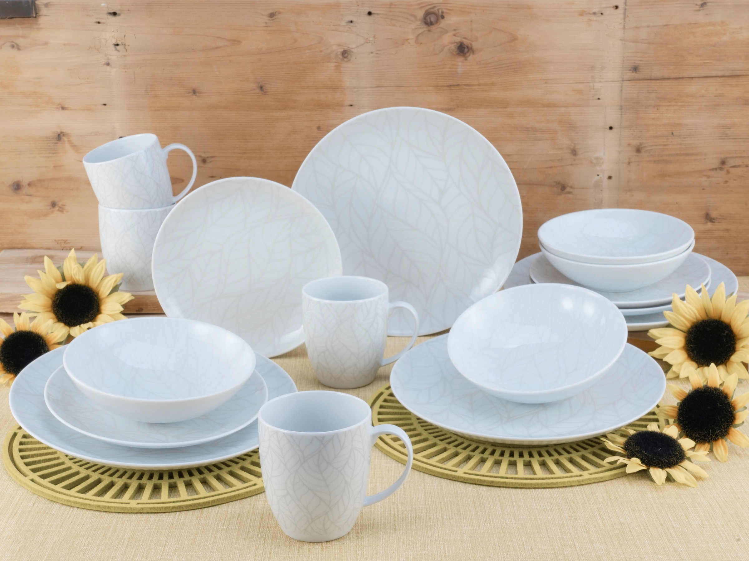 CreaTable Kombiservice »Geschirr-Set Home - Blätter«, (Set, 16 tlg., Kaffee günstig online kaufen