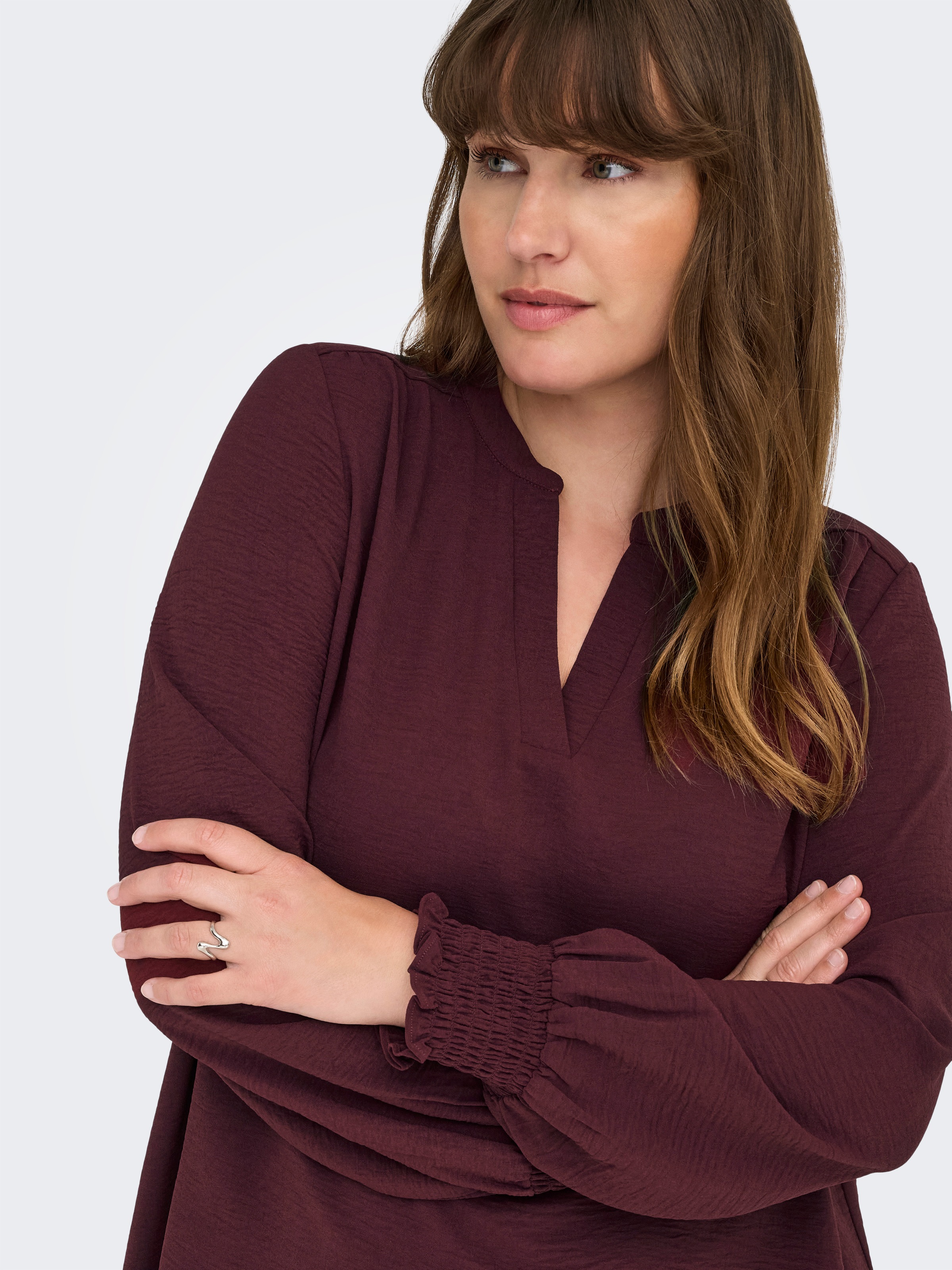 ONLY CARMAKOMA Shirtbluse »CARMETTA LIFE V-NECK TOP WVN NOOS«