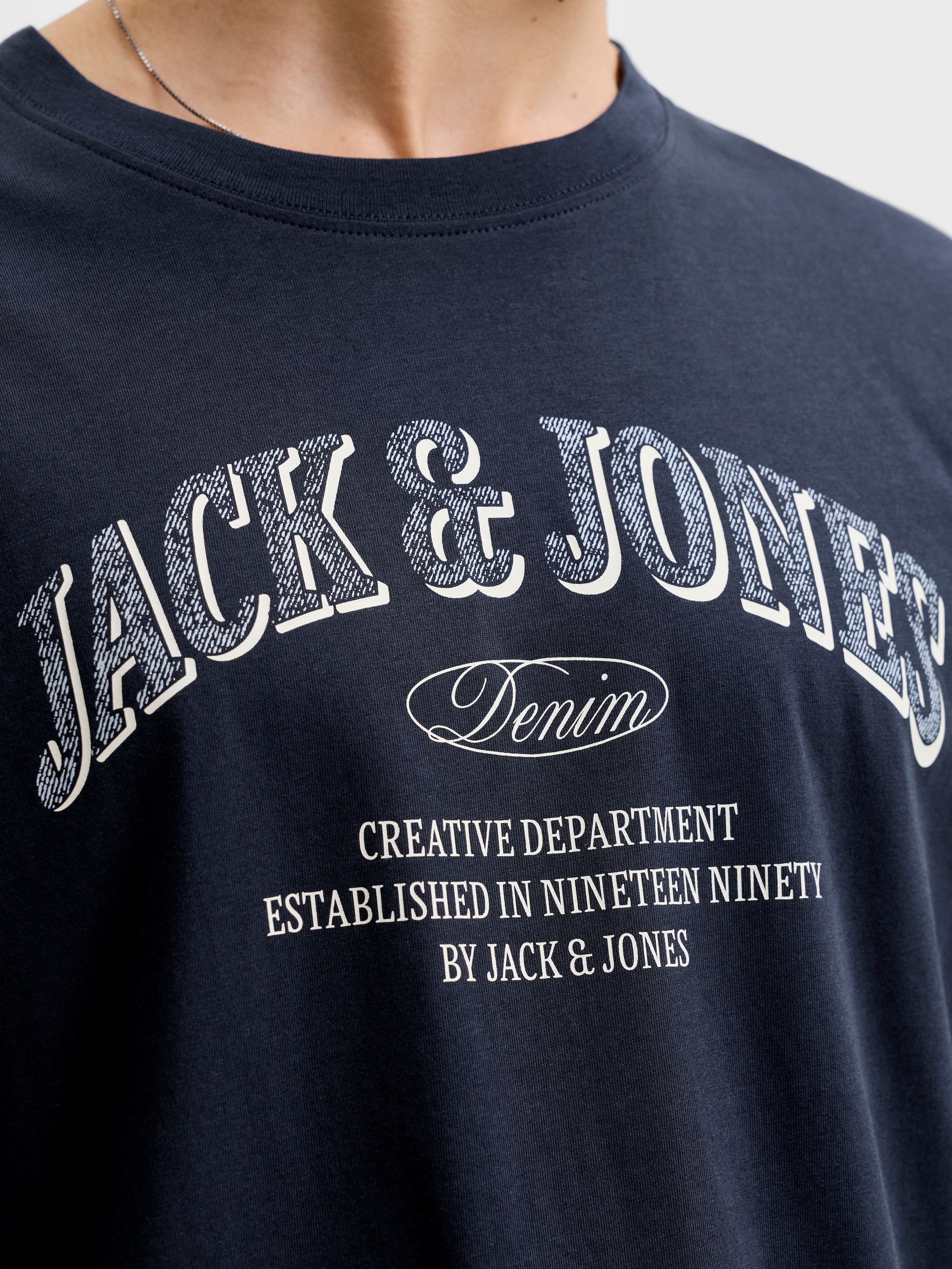 Jack & Jones PlusSize T-Shirt »JJEDENVER LOGO TEE SS O-NECK SN PLS« Baumwolle, locker geschnitten