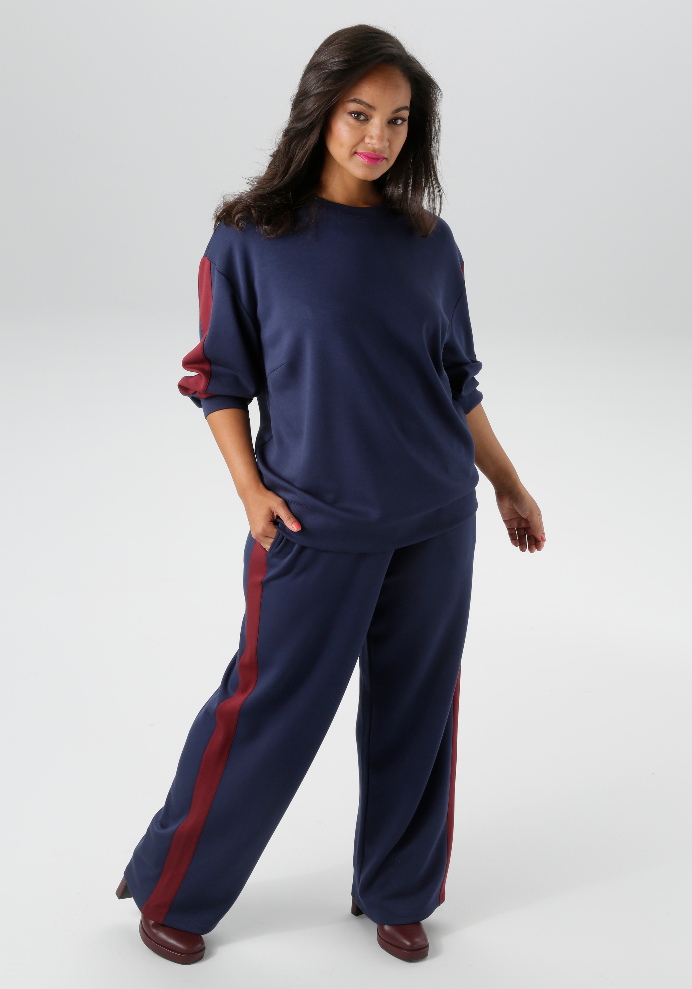 Aniston PLUS Sweatshirt, mit trendigen Seitenstreifen - NEUE KOLLEKTION