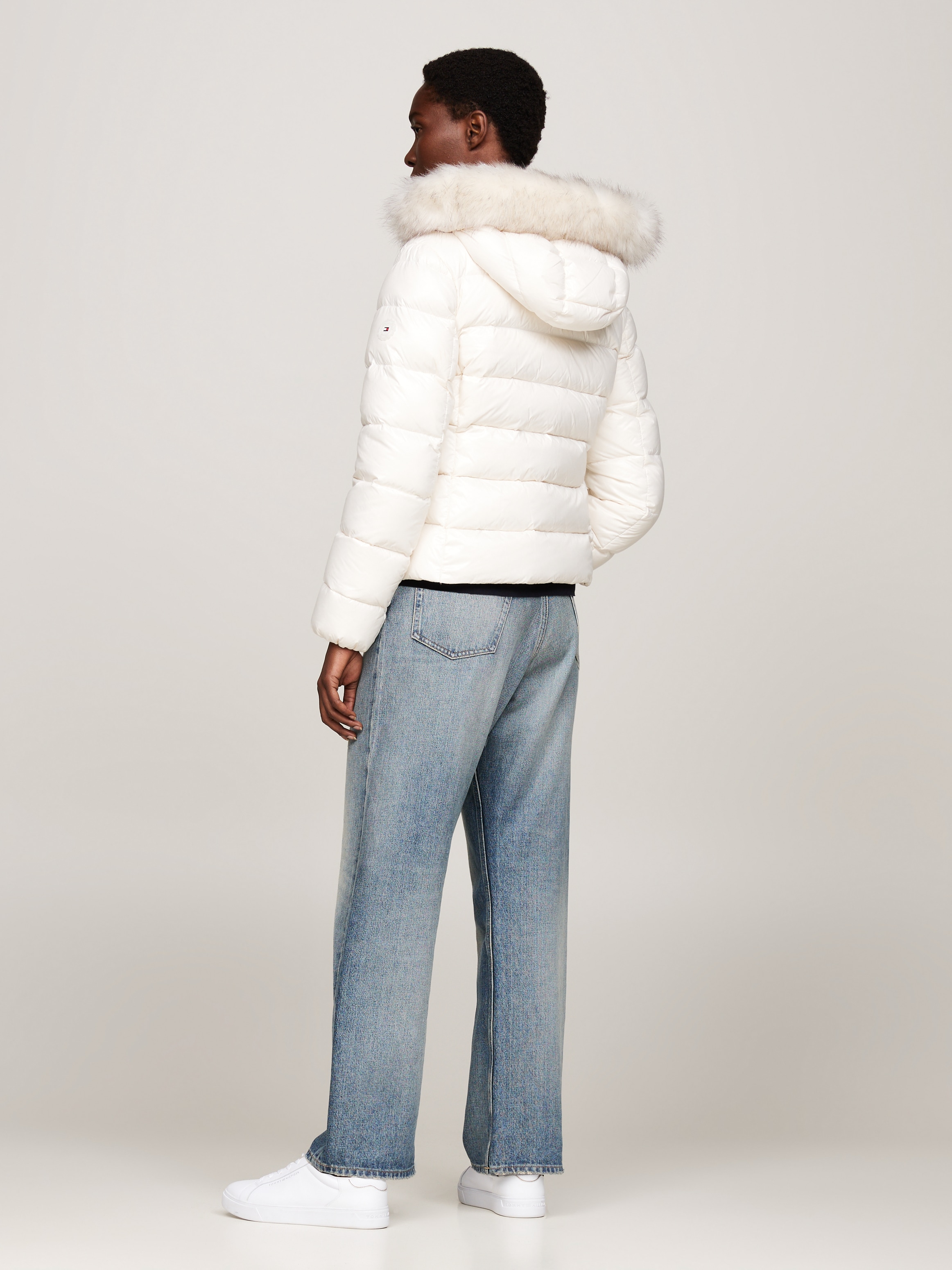 Tommy Hilfiger Steppjacke, mit Kapuze, mit Logoprägung