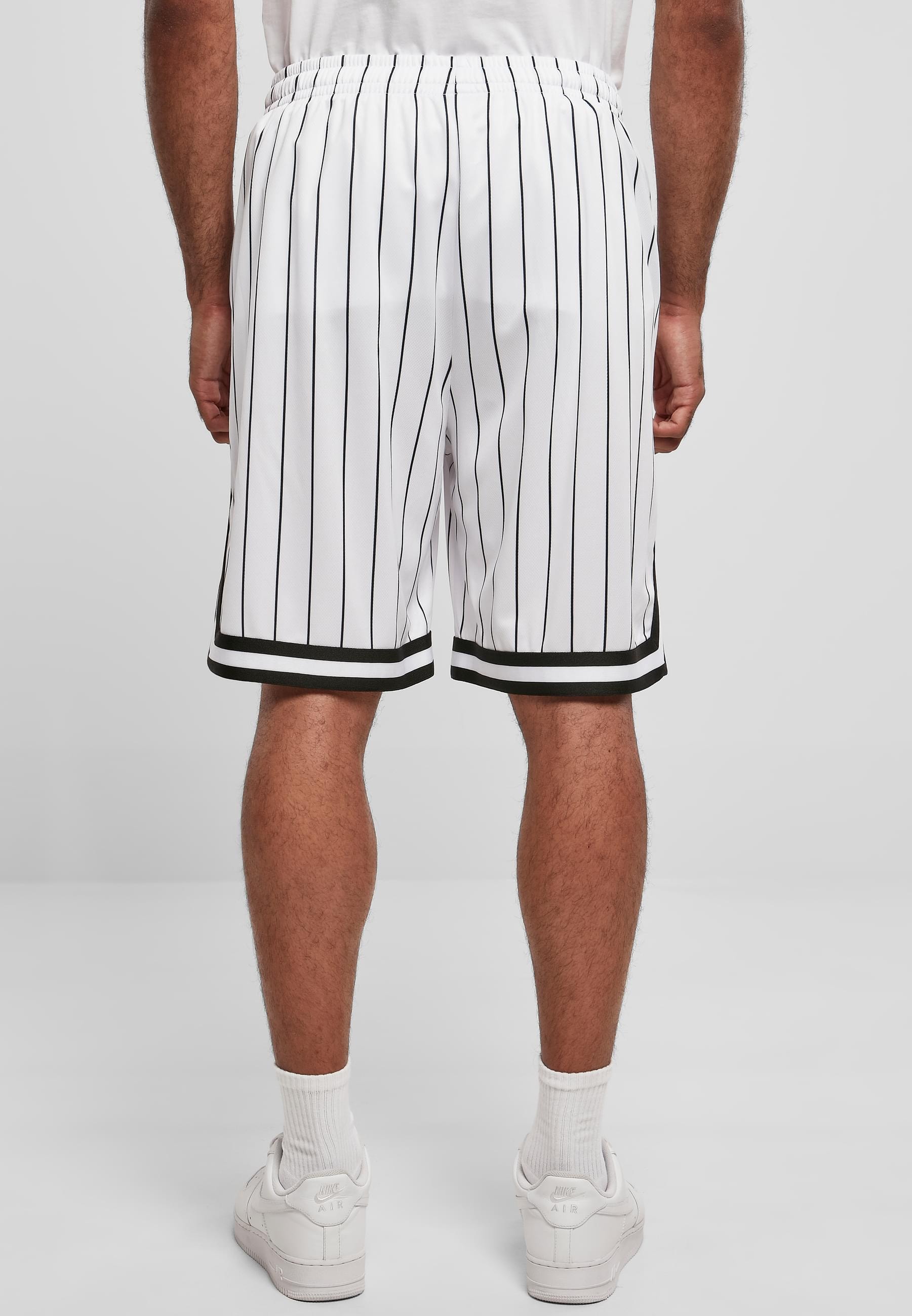 Karl Kani Stoffhose »Karl Kani Herren Small Signature Pinstripe Mesh Shorts«