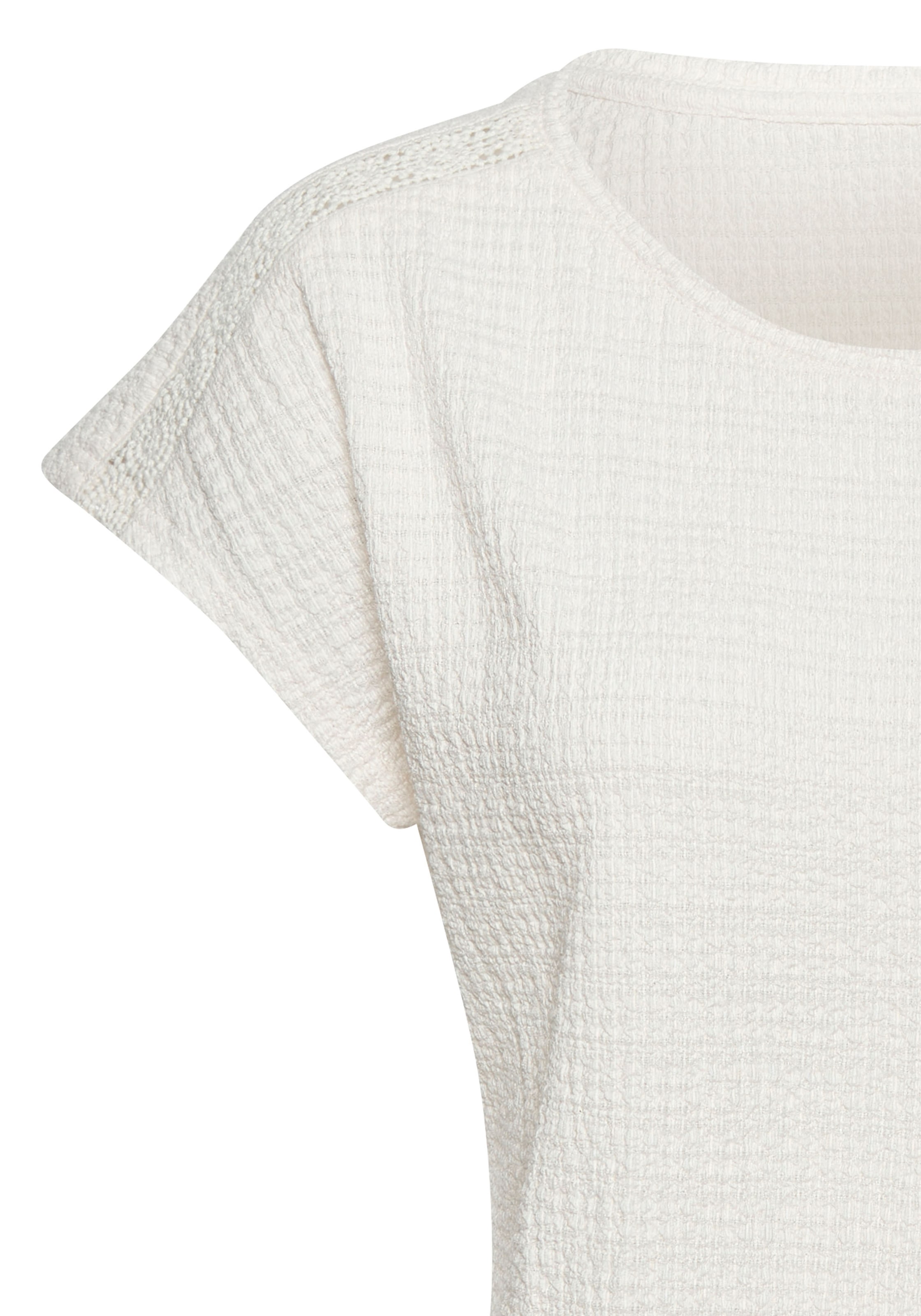 Vivance Kurzarmshirt »mit dekorativem Häkeleinsatz«, (2er-Pack), aus bügelfreier Crêpe-Qualität
