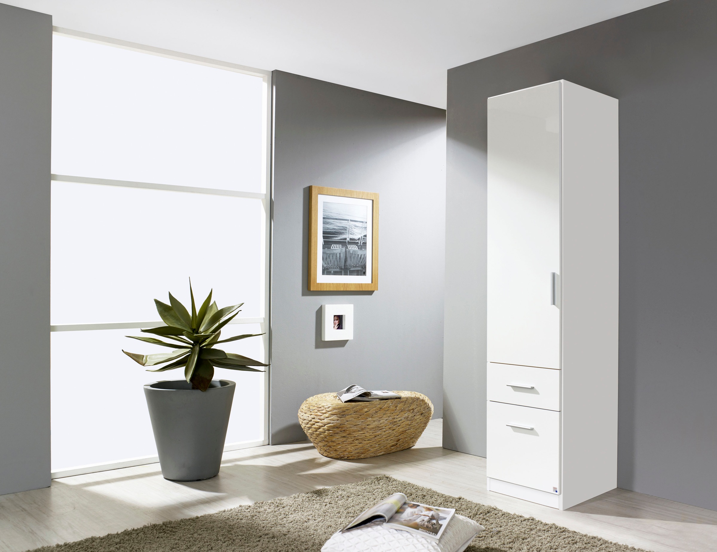 rauch Drehtürenschrank »Kleiderschrank Schrank Garderobe Schlafzimmerschrank CELLE«, in 4 Breiten und 2 Höhen, optional mit Schubkästen MADE IN GERMANY