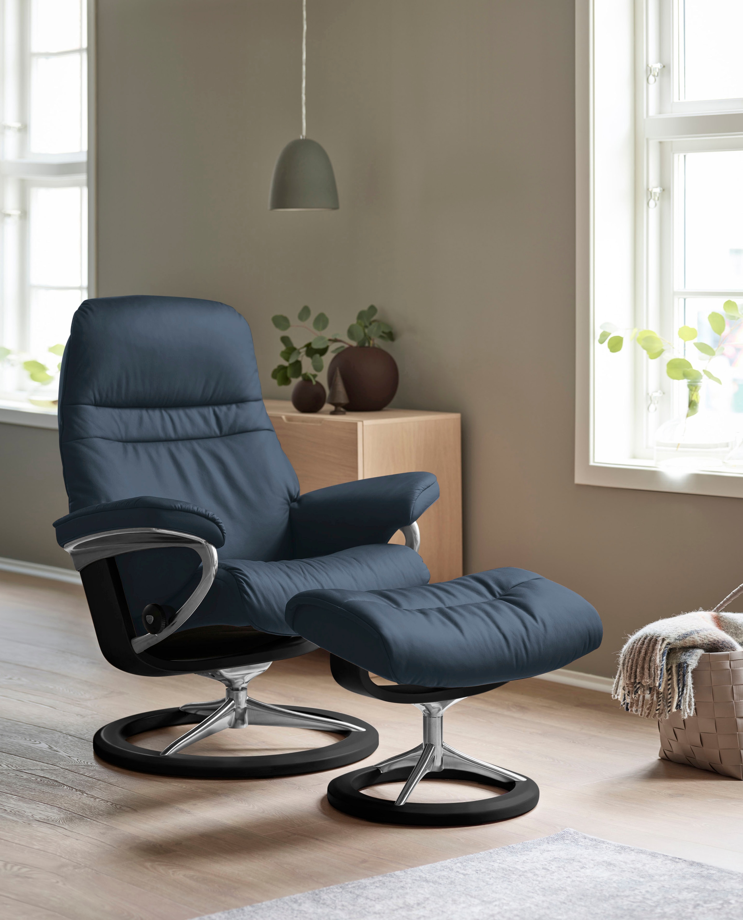 Stressless® Relaxsessel »Sunrise«, (Set, Relaxsessel mit Hocker), mit Signature Base, Größe M, Gestell Schwarz