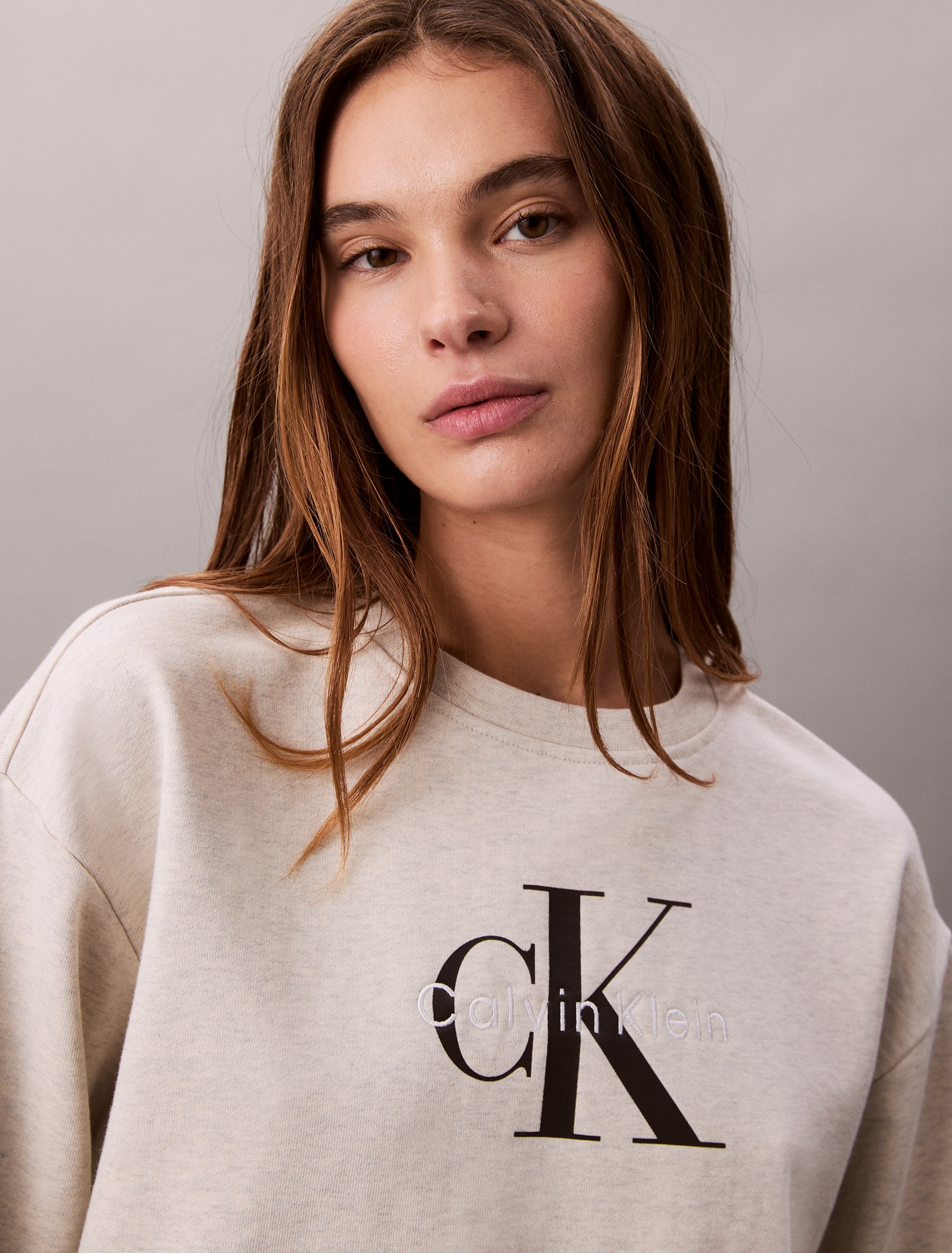 Calvin Klein Jeans Sweatshirt »LS MNLG FRNCH TRRY R«, Mit Rundhalsausschnitt