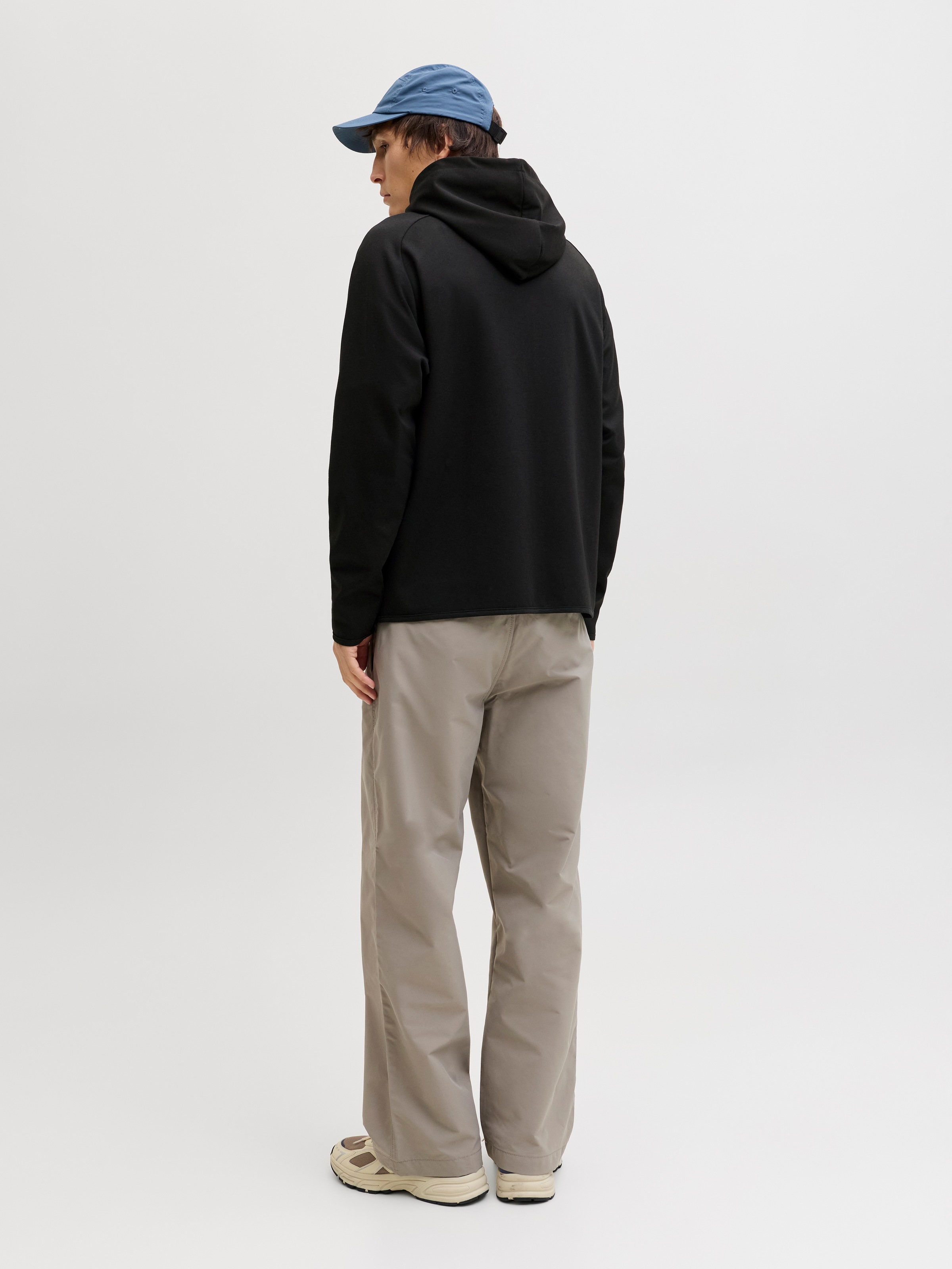 Jack & Jones Sweatshirt »JJEBASE SWEAT ZIP HOOD SN«, mit Kaputze
