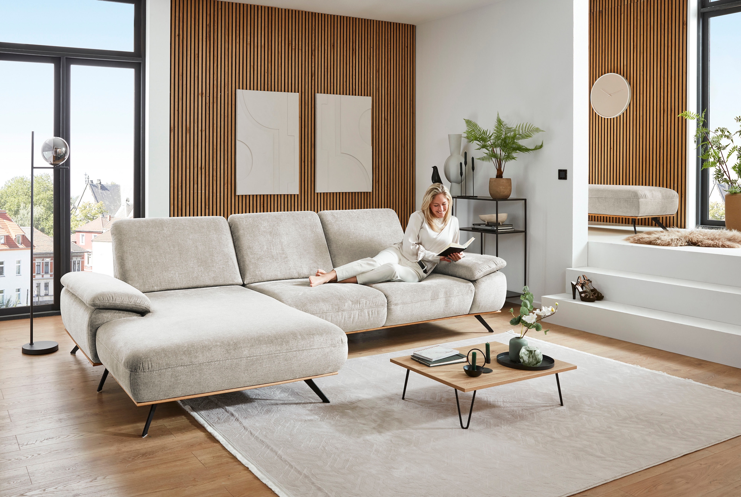 Die PlanBar Ecksofa »ZE-EM18063, Breite 322 cm« wahlweise mit Sitztiefen- und Armteilverstellung