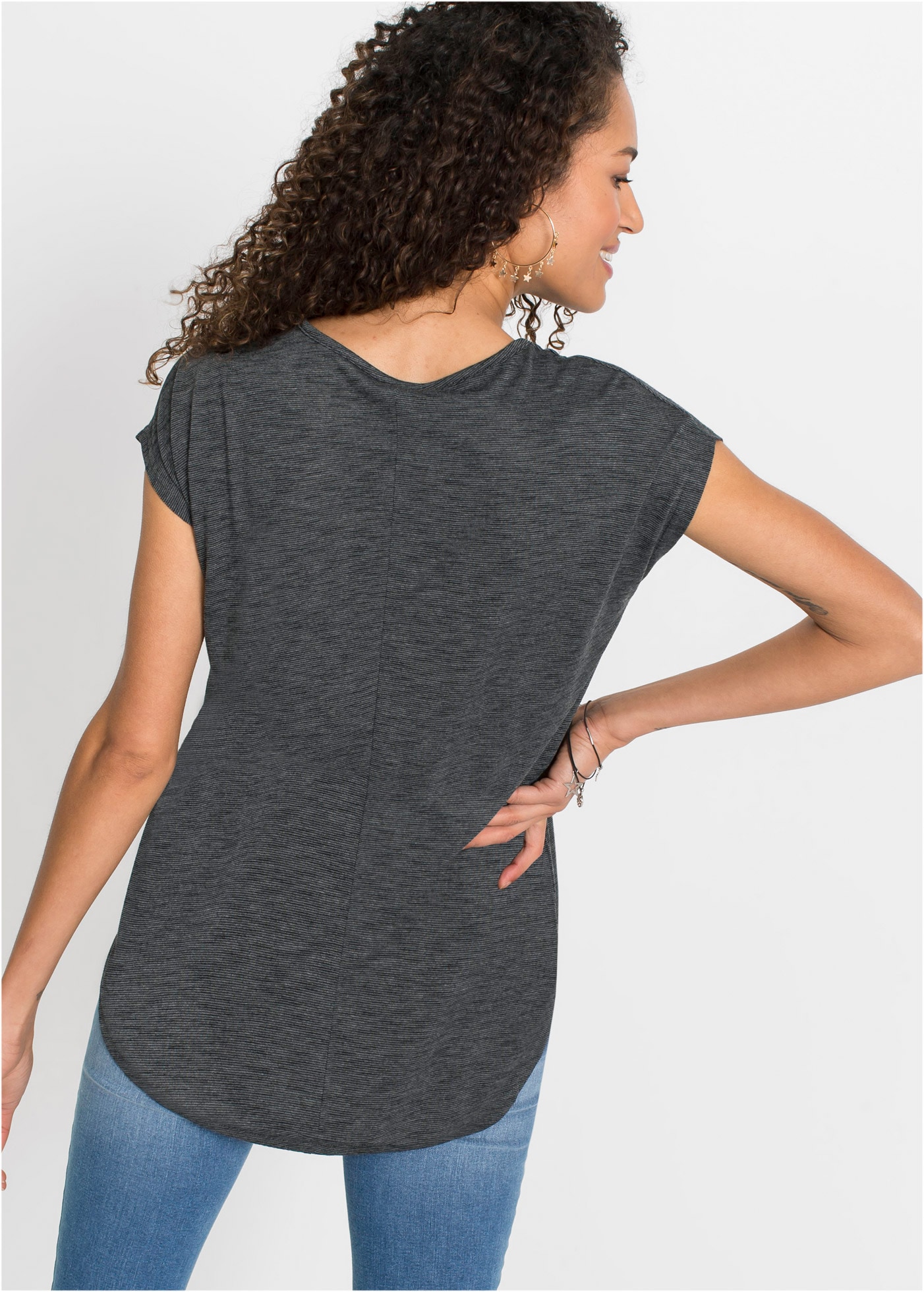 bonprix Longshirt »Longshirt aus Viskose-Mix« Oversize Passform, Kurzarm-Design, aus Viskose-Mix
