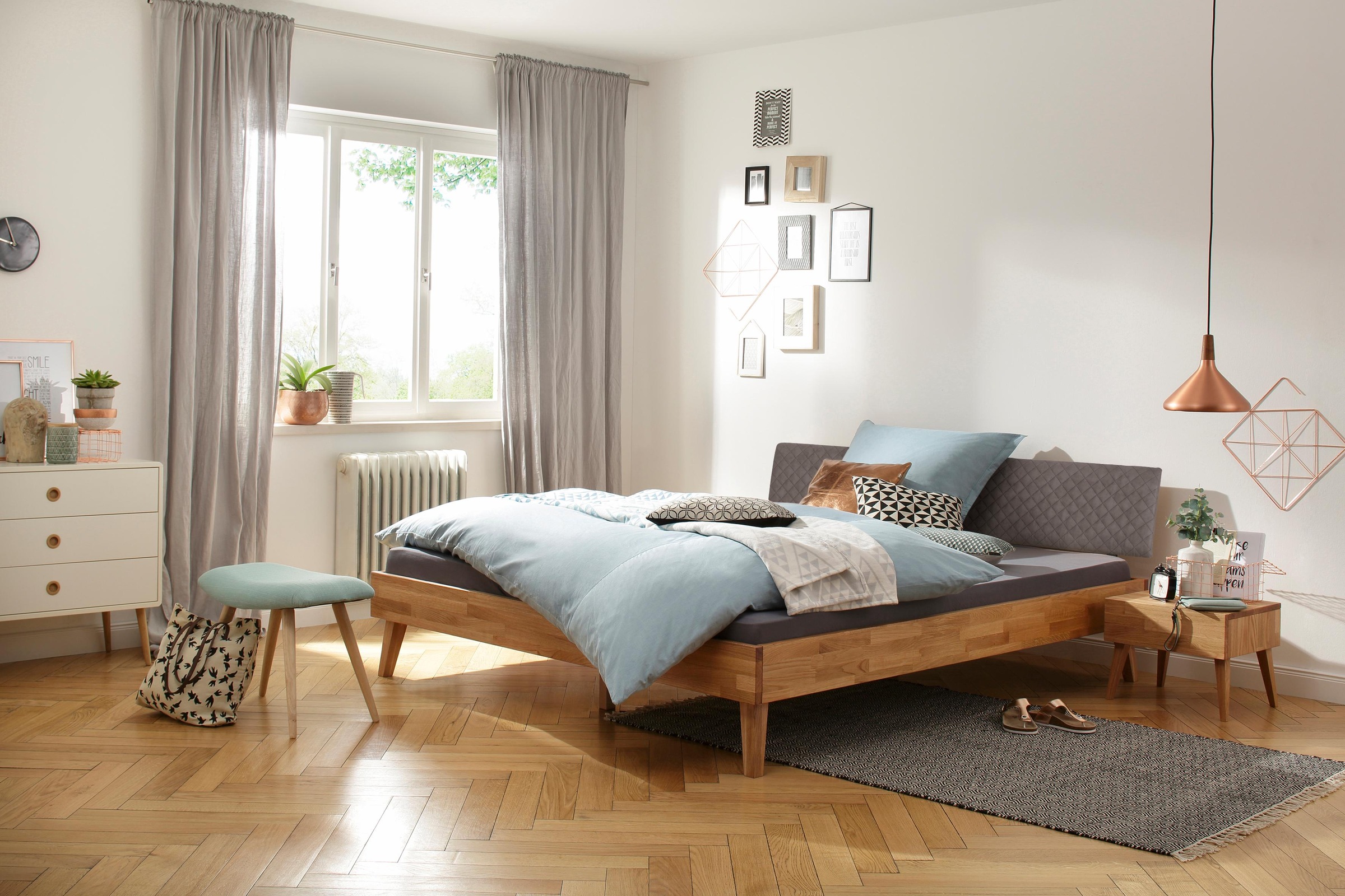 Home affaire Bett »Natali«, aus massiver Eiche, gepolstertes Kopfteil mit K günstig online kaufen