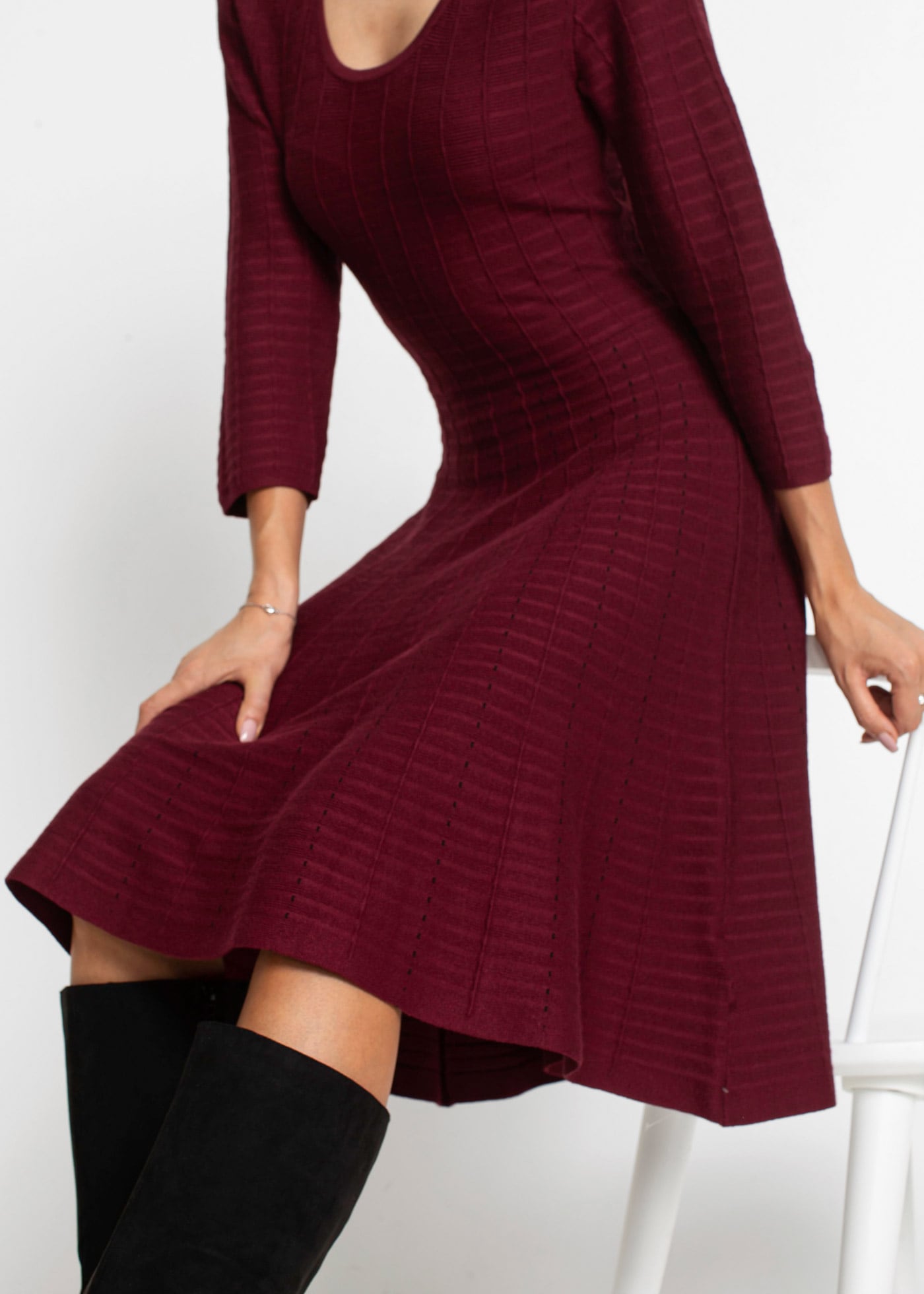 bonprix Strickkleid »Strickkleid aus fließendem Viskose-Mix« Strickkleid aus fließendem Viskose-Mix