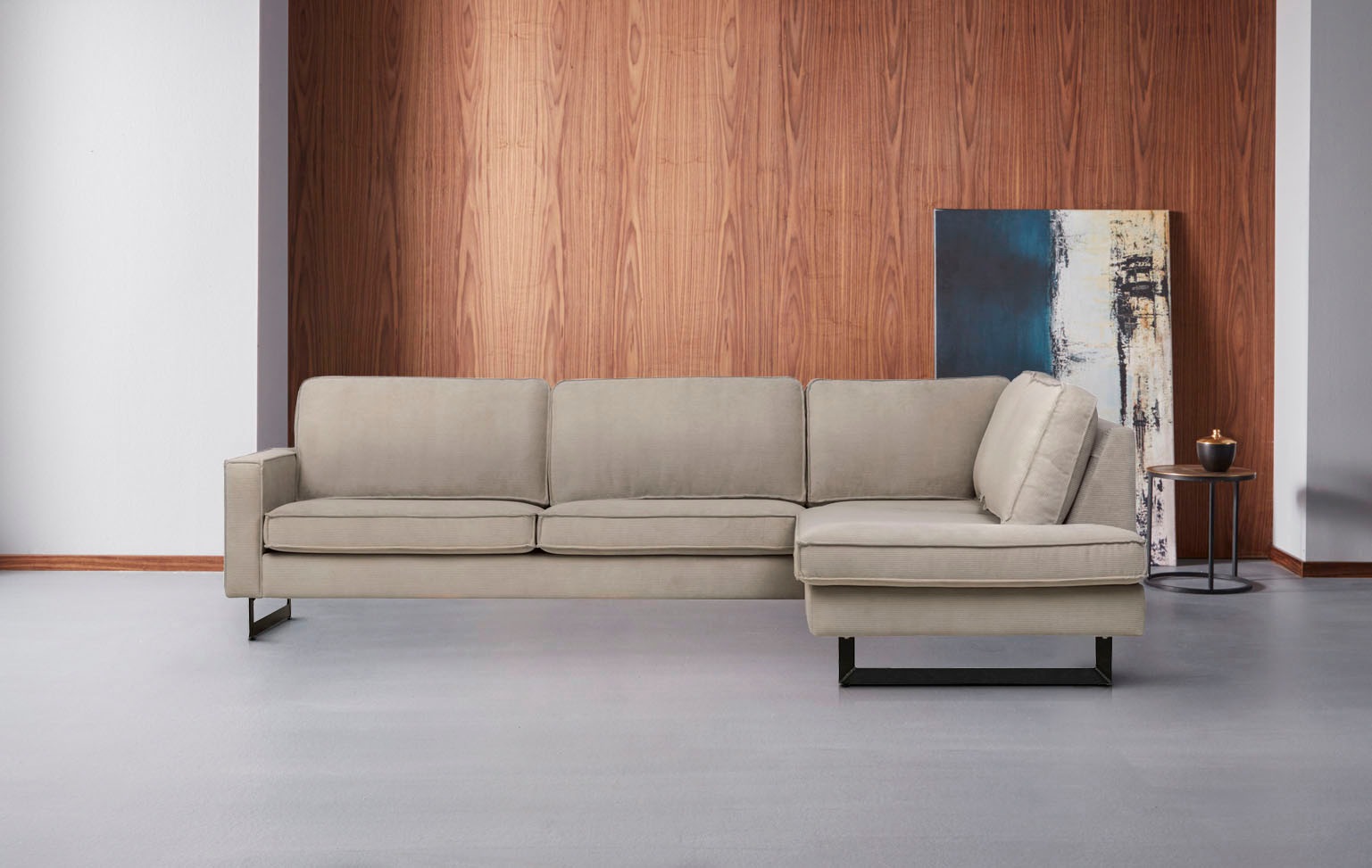 Places of Style Ecksofa »Pinto, 290 cm, Cord, Chenille, Lederoptik, Ottomane links / rechts«, mit Keder, schwarze Metallfüße, Wellenunterfederung