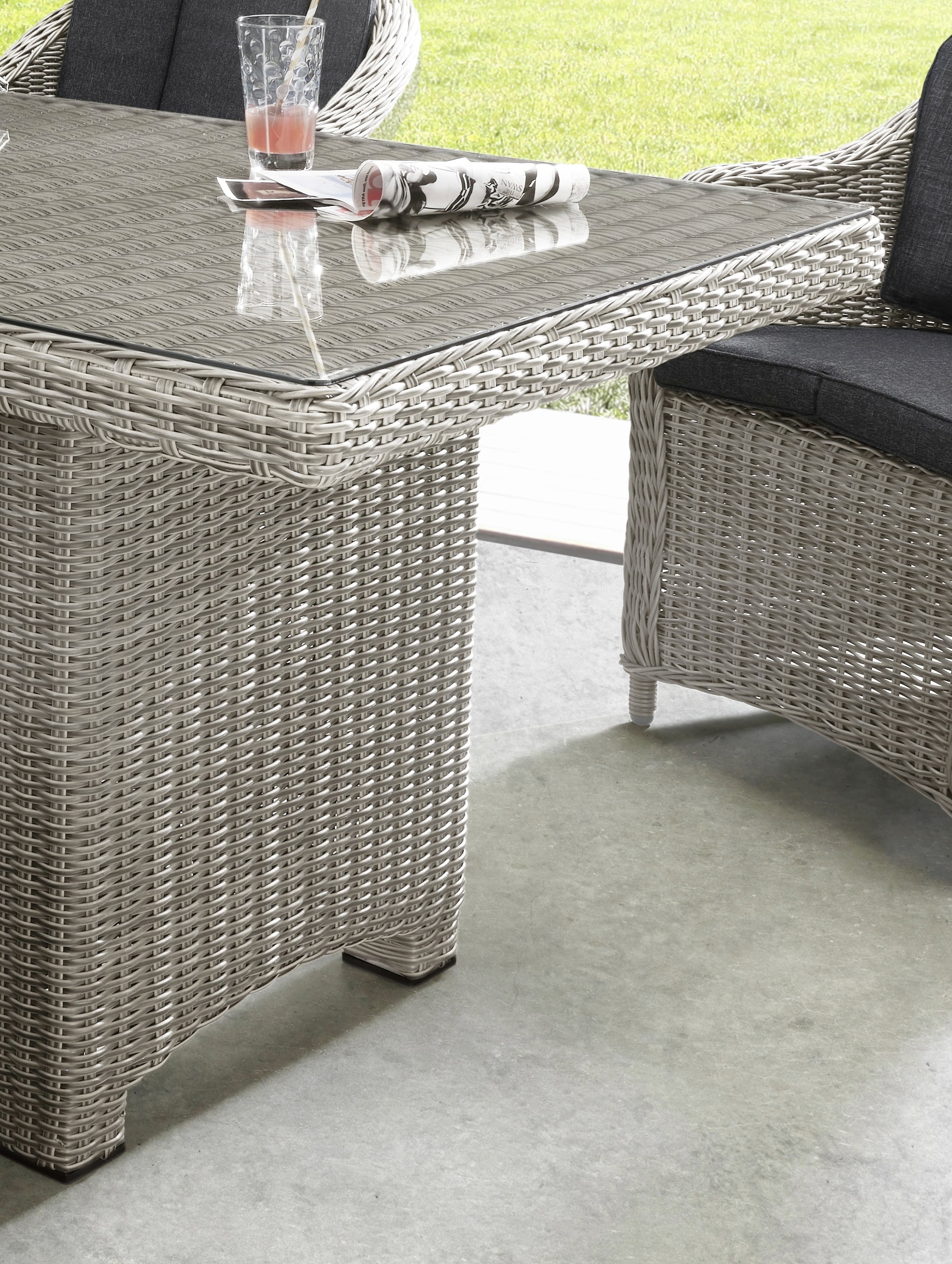 Destiny Garten-Essgruppe »MALAGA LUNA«, (13 tlg., 4x Sessel, 1x Tisch, inkl. Auflagen), Aluminium, Polyrattan