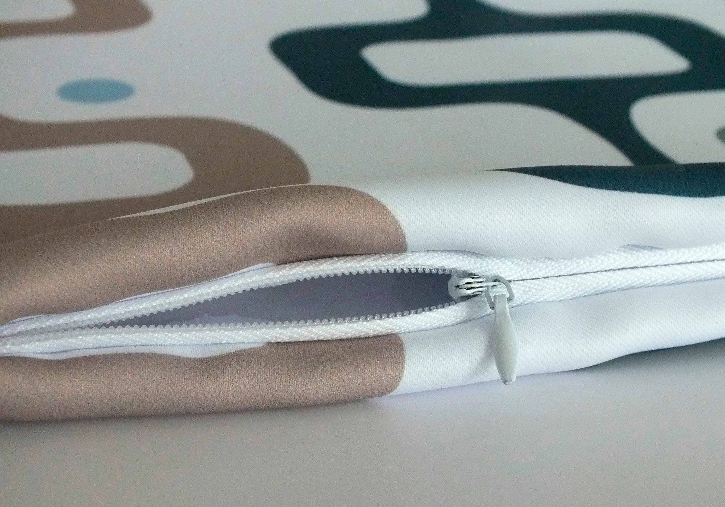 queence Dekokissen »HO! HO! HO!« Kissenhülle,Ho Ho Ho,Weihnachten,Festlich,Rot,Weiß,Spruch