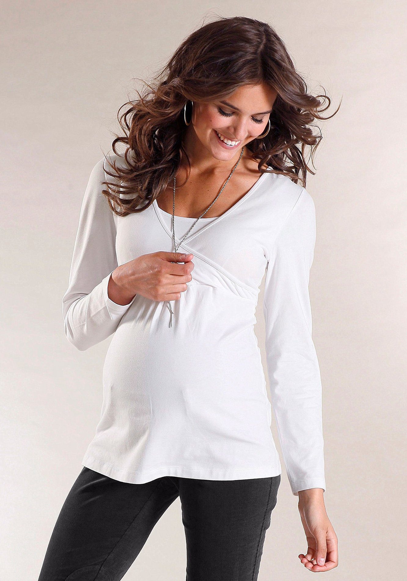 Neun Monate Umstandsshirt »2er Pack Shirts für Schwangerschaft und Stillzeit« Packung, 2, 2 Stk. Langarm,  Basic-Schnitt,  unifarben,  V-Ausschnitt,  aus Jerseystoff