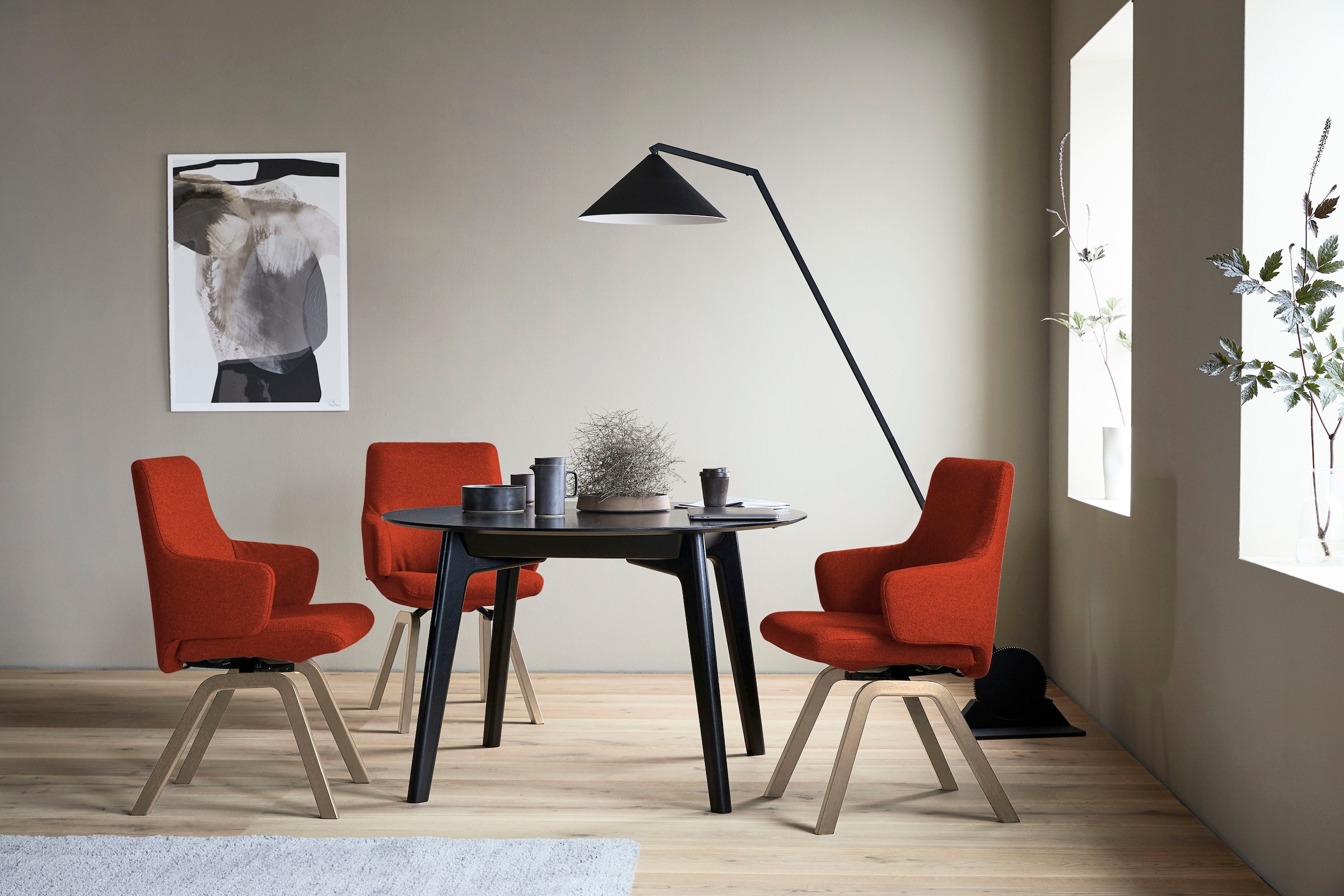 Stressless® Polsterstuhl »Laurel«, ROHLEDER Stoff Q2 FARON, Low Back mit Armlehne, Größe L, mit schräggestellten Beinen in Walnuss