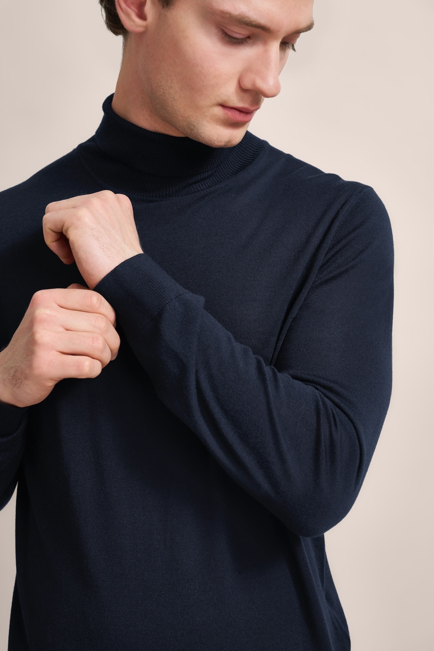 bugatti Rollkragenpullover, aus 100 % Merinowolle