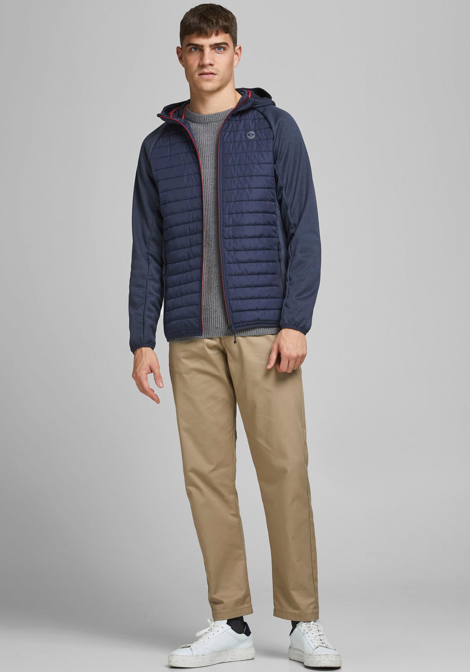Jack & Jones Steppjacke »JJEMULTI mit Kapuze und Futter«, mit Kapuze, unifarben, modisch, regular fit, Polyester