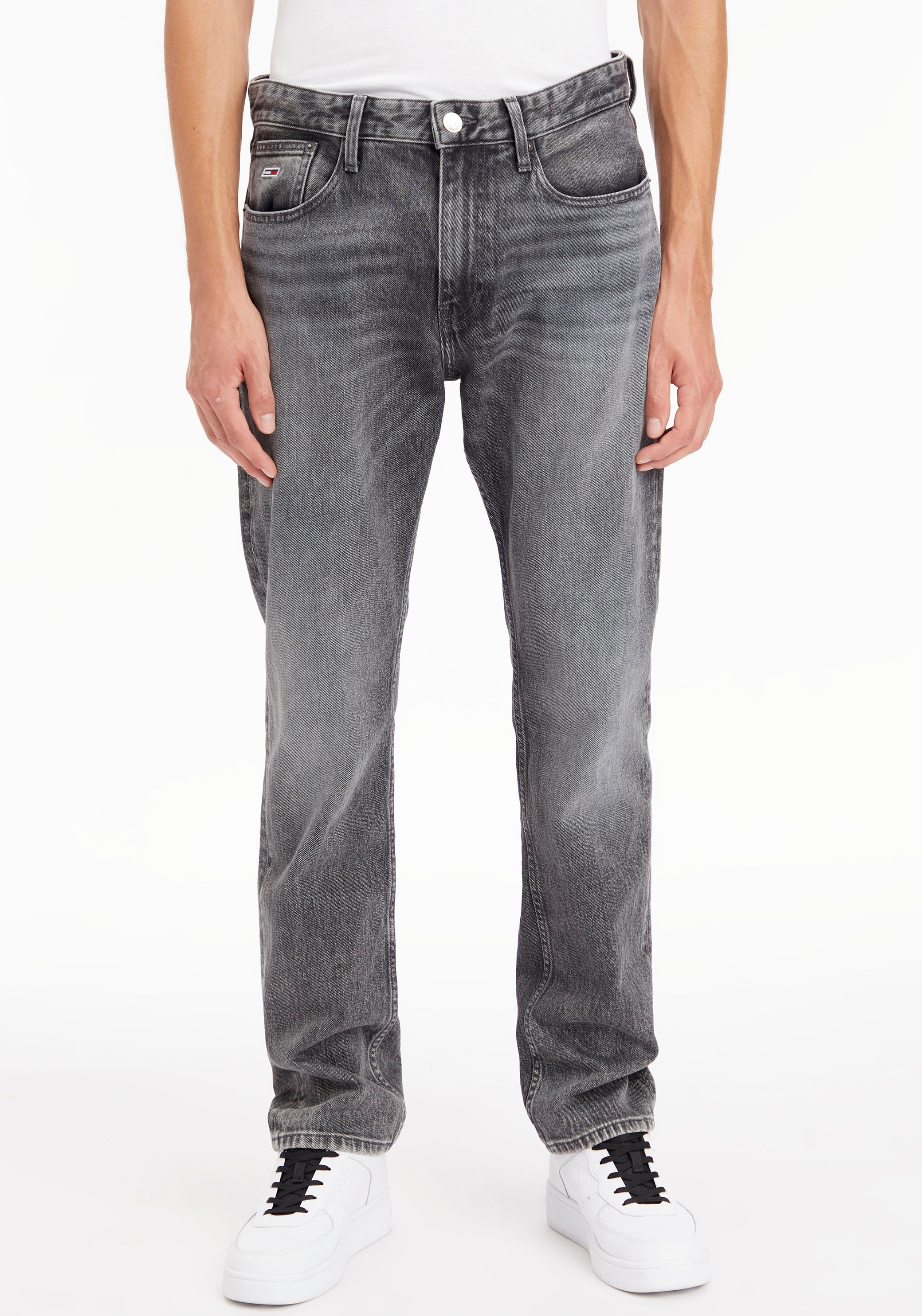 Straight-Jeans »RYAN RGLR STRGHT«, mit Tommy Jeans Stitching am Münzfach