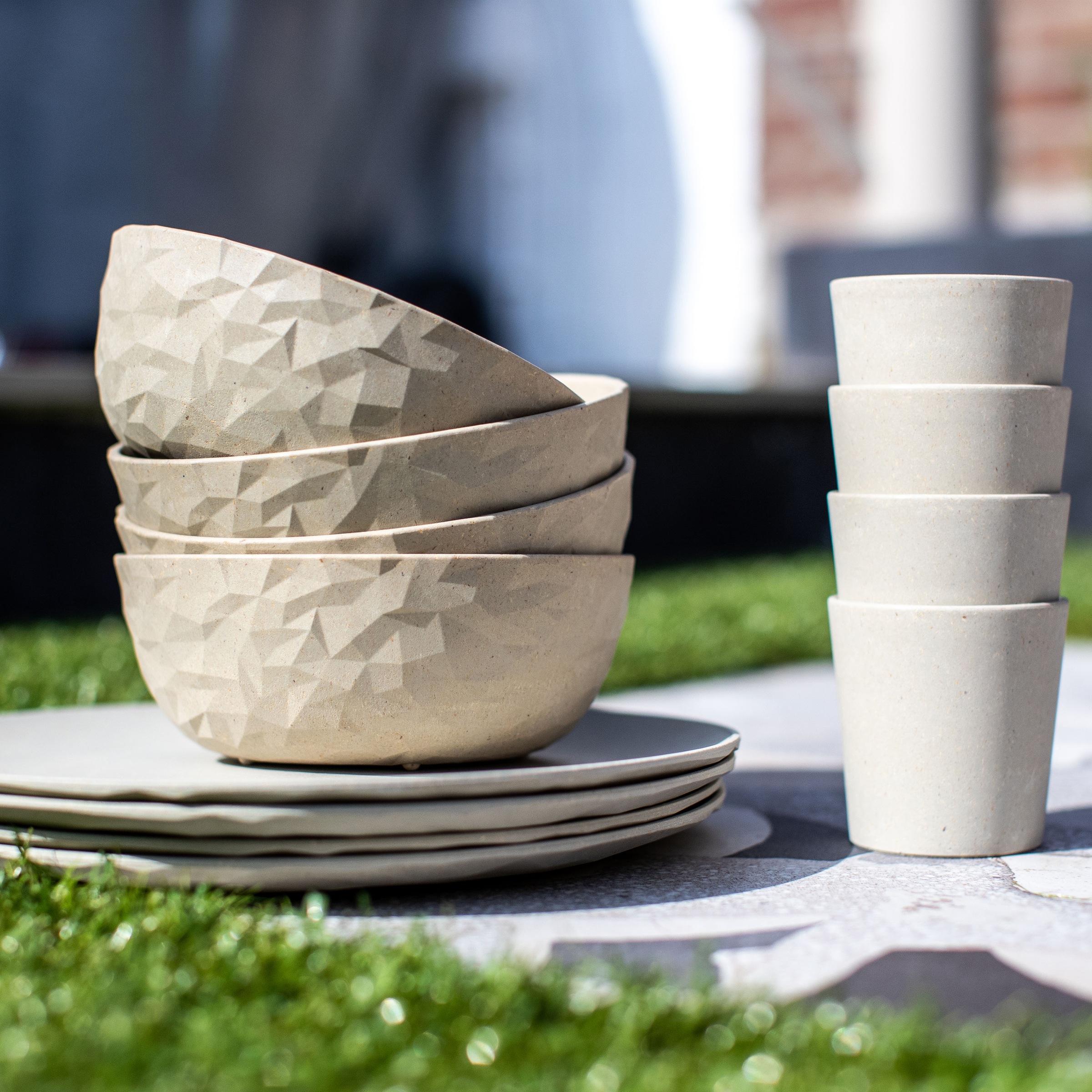 KOZIOL Schale »CLUB BOWL«, 4 tlg., aus Kunststoff, biozirkulärem Material,spülmaschinengeeignet,melaminfrei,recycelbar