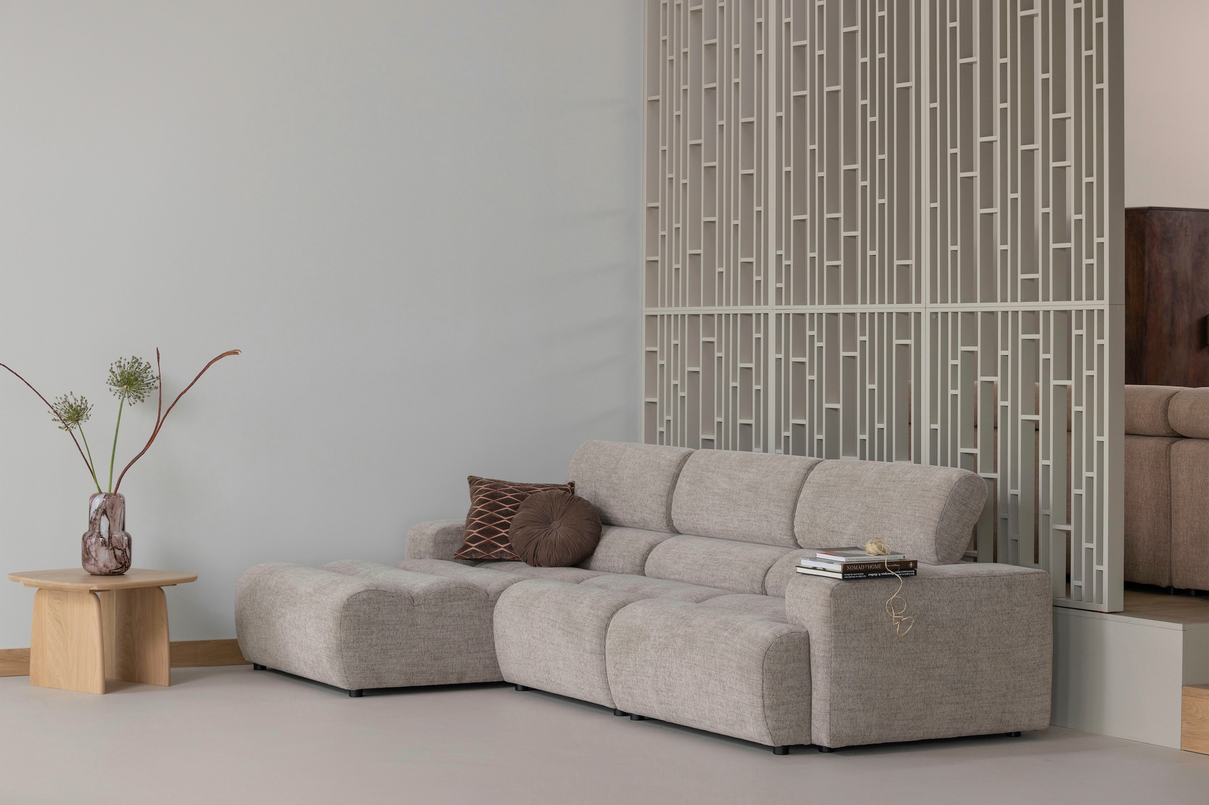 WOOOD Couchtisch »Tablo mit FSC®-Mix Eichenholz und organischer Form B60 x T60 x H40 cm« Transparente Schutzlackierung, Tragkraft 50 kg, kompakte Ausführung