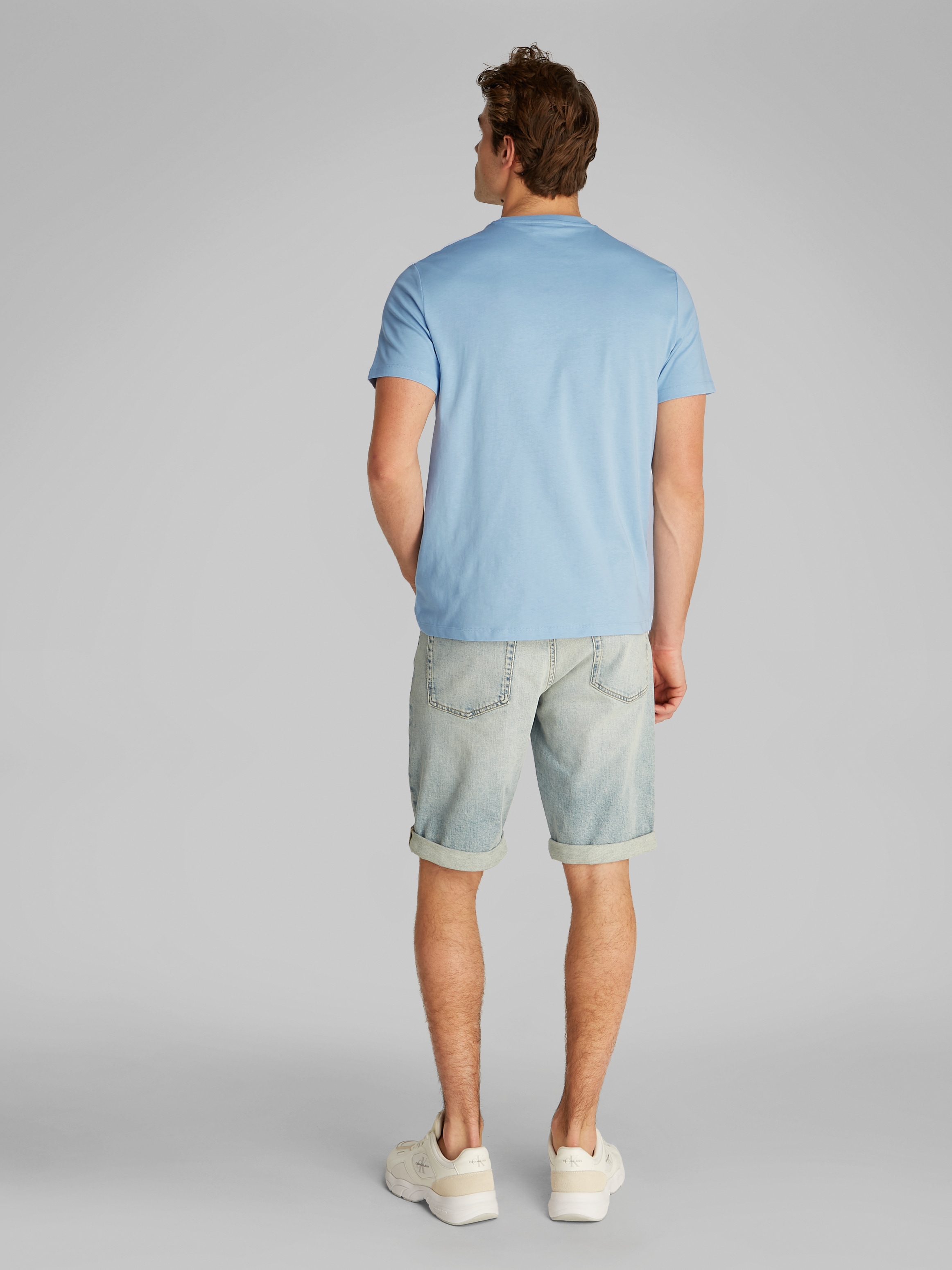 Calvin Klein Jeans T-Shirt »SS SMOOTH CTTN SOLID CREWNK TEE«, mit Logo