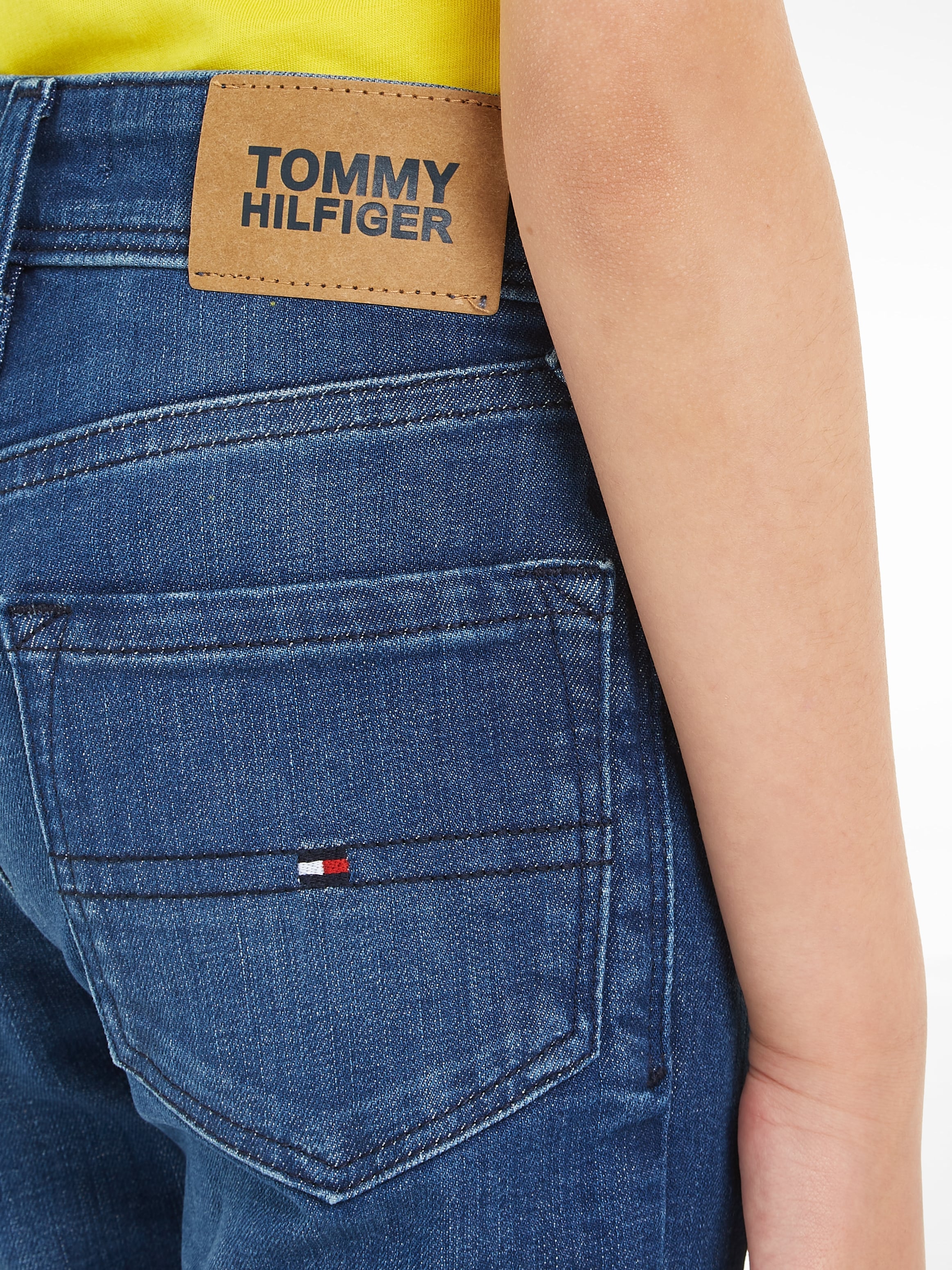 Tommy Hilfiger Slim-fit-Jeans »SCANTON DARK Y Logostickerei WASH«, mit kaufen
