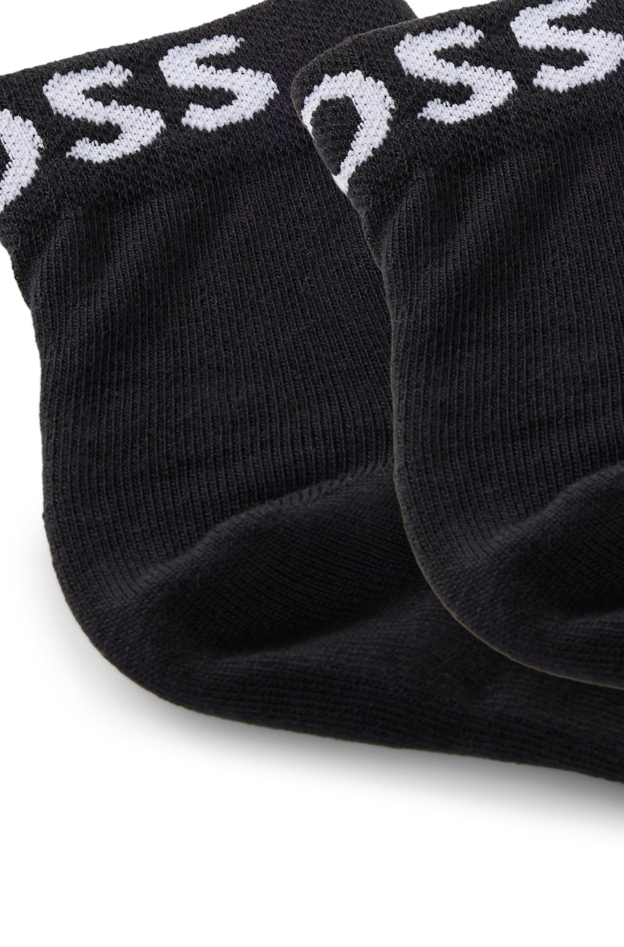 BOSS Freizeitsocken »2P SH Logo CC W« Packung, 2er, 2 Stk. tlg. mit eingestricktem BOSS Logoschriftzug