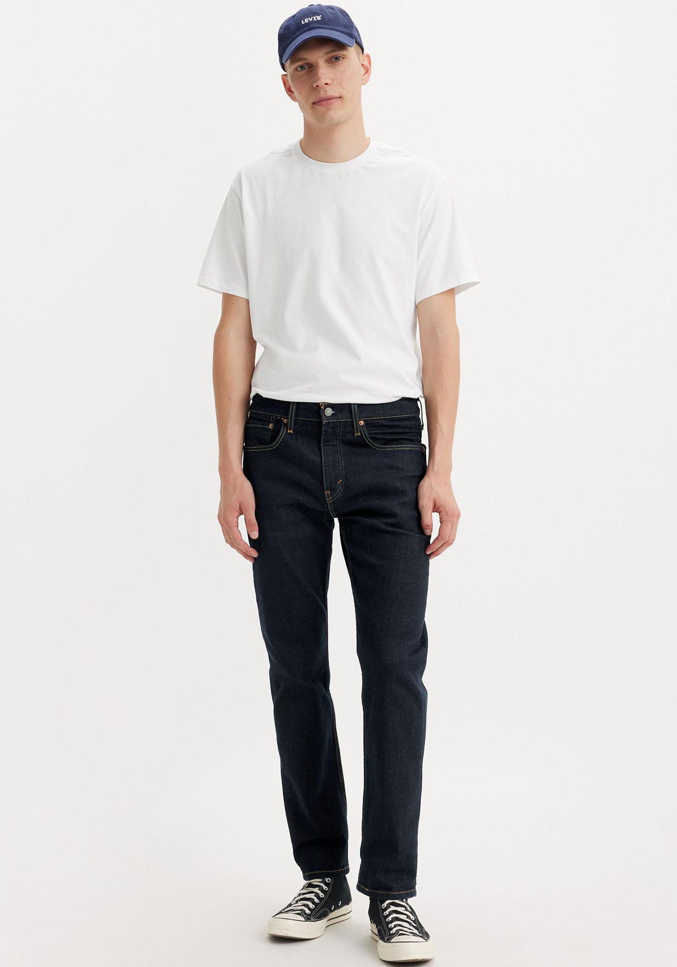 Levi's® Tapered-fit-Jeans »502 TAPER«, in elegantem, modernem Stil