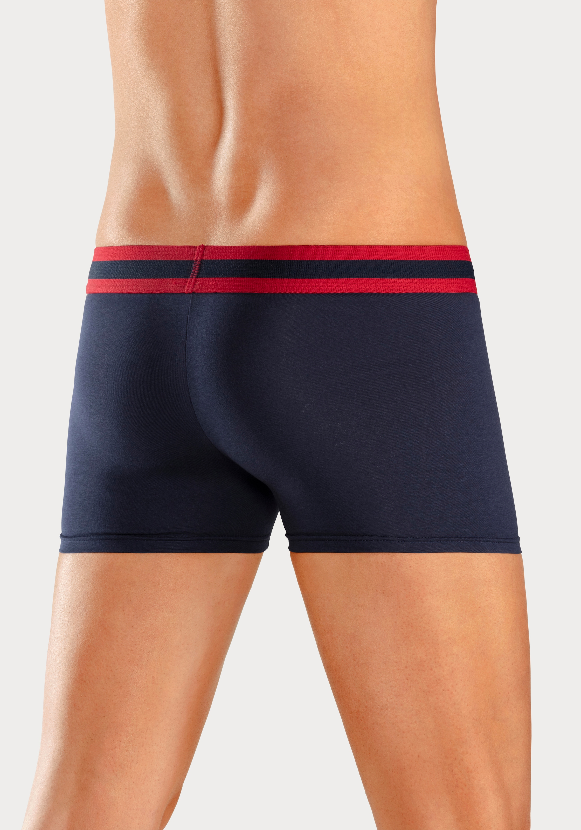 Bench. Boxer »Boxershorts für Herren«, (Packung, 4 St.), mit Overlock-Nähten vorn