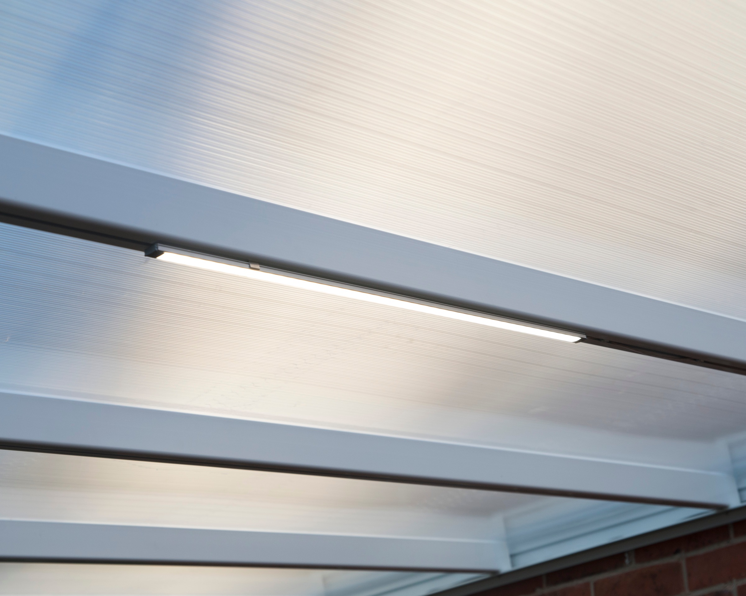 Palram - Canopia LED Deckenleuchte »LED-Beleuchtungssystem«, Leuchtmittel LED-Modul | LED fest integriert, Kit mit integriertem Transformator und unsichtbaren Kabeln