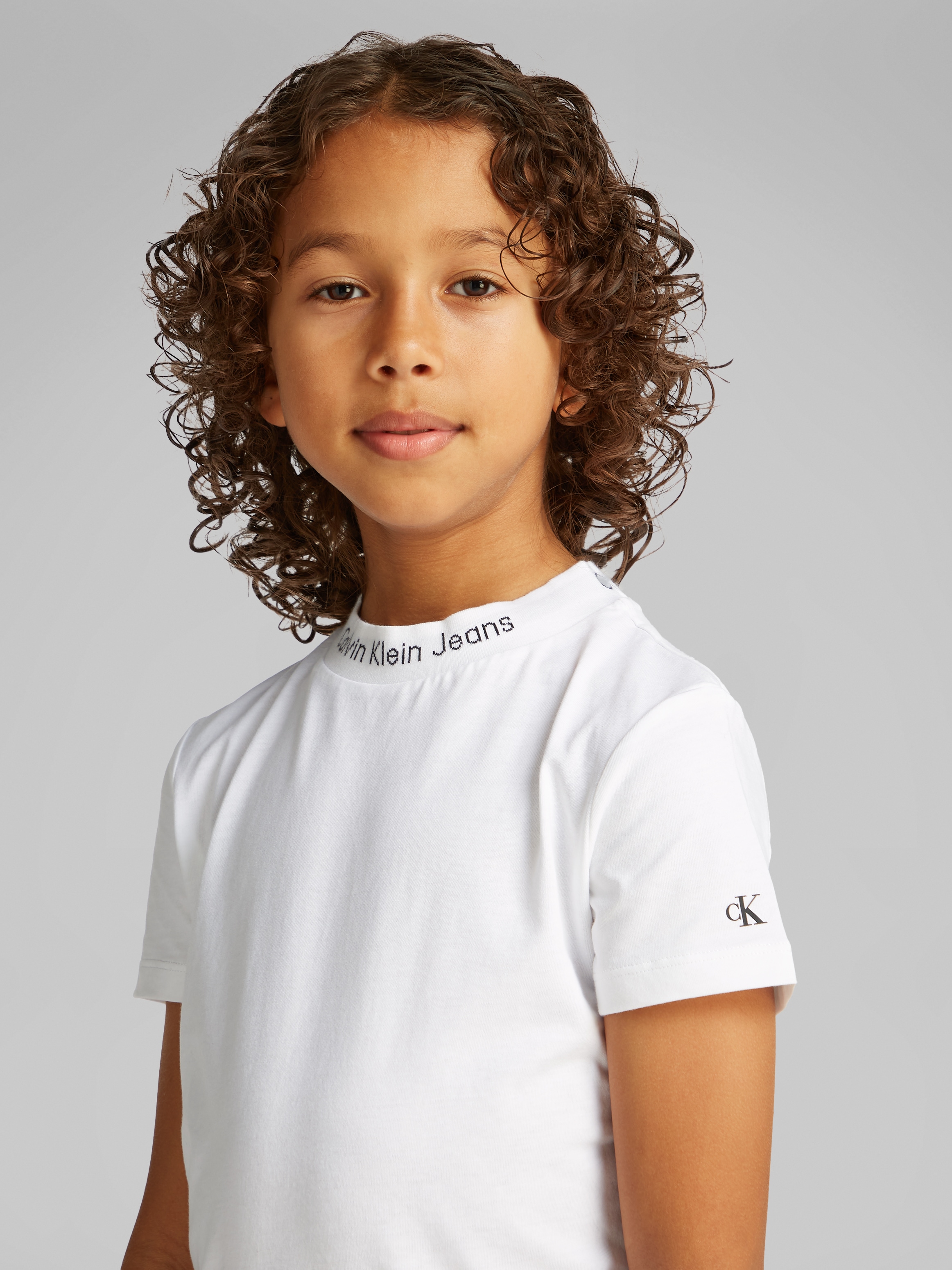 Calvin Klein Jeans T-Shirt »INTARSIA 2-PACK SS T-SHIRT«, (Packung, 2), für Kinder bis 16 Jahre, Logo-Schriftzug