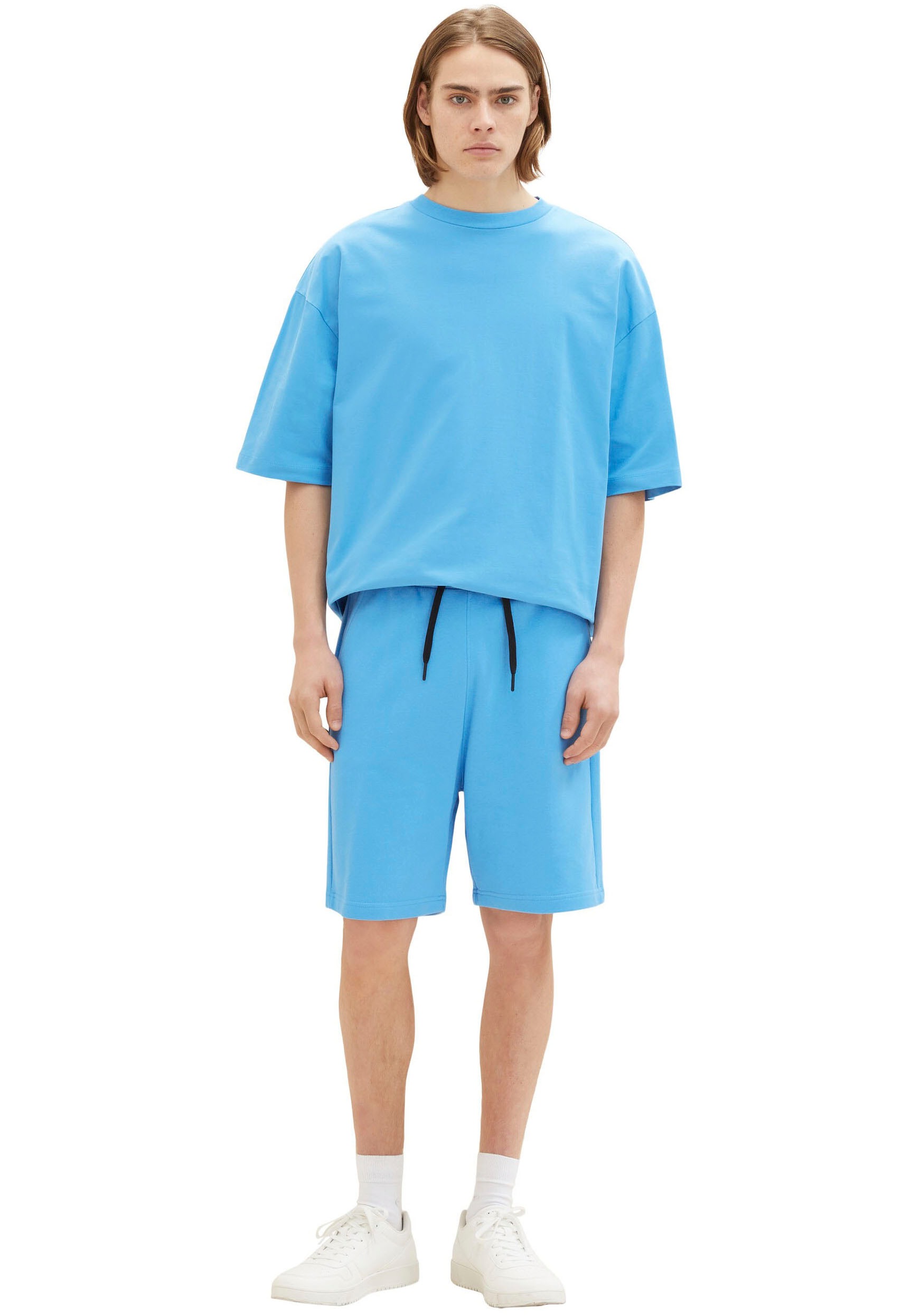 5. Bild von TOM TAILOR Denim Sweatshorts, mit dezentem Logodruck