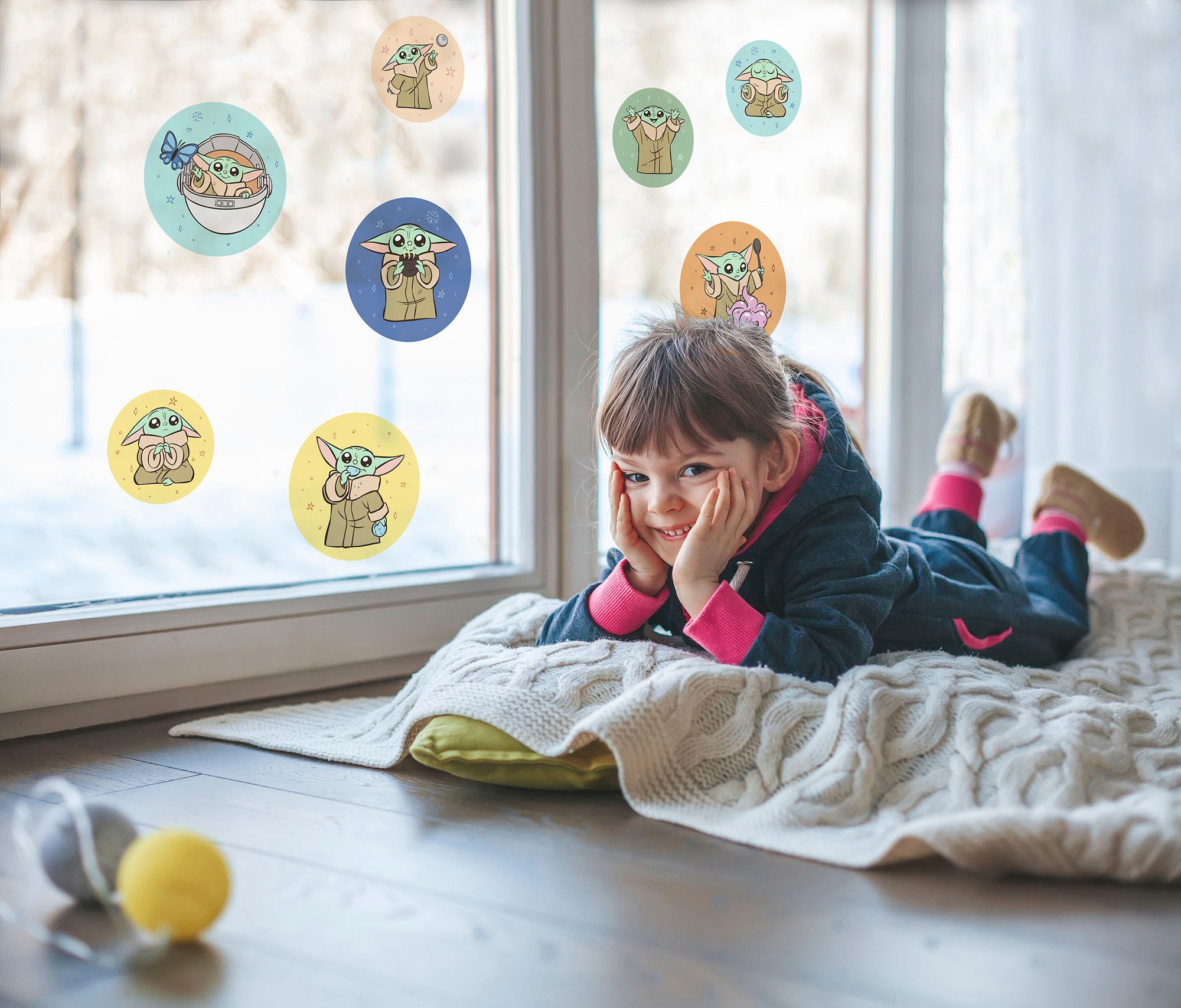 Komar Fensterbild »Grogu - Padawan Bubbles - Größe 30 x 30 cm, 2 Bogen« Fen günstig online kaufen