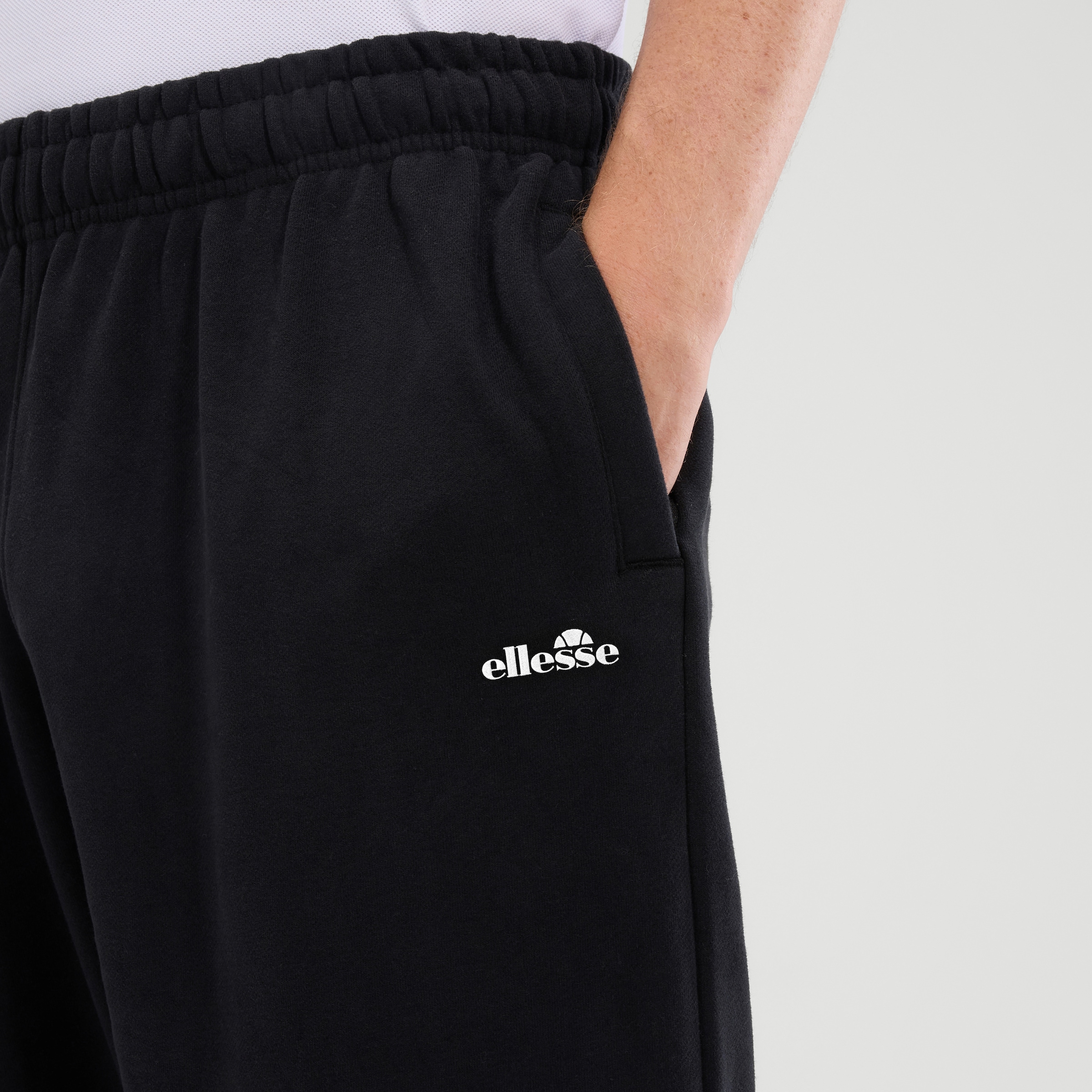 Ellesse Jogginghose »ORVINIO JOG PANT«  für Erwachsene geeignet, aus Baumwolle und Polyester, mit Gummizug