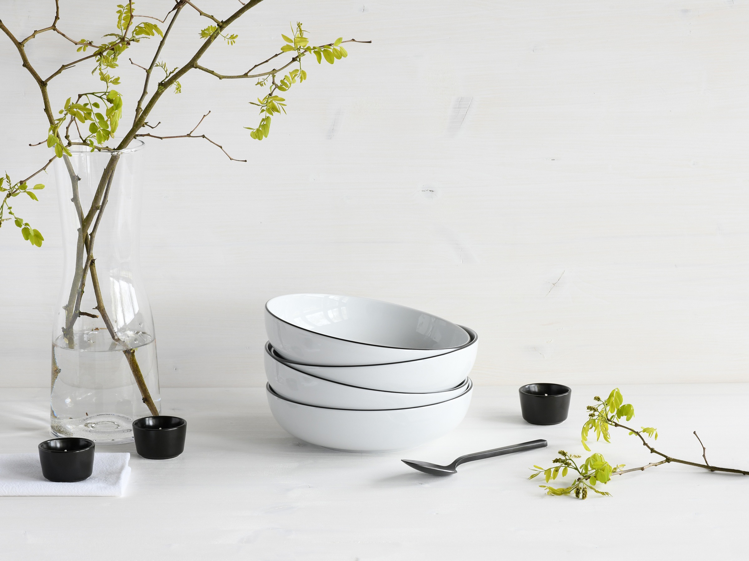 CreaTable Schale »Allround Black Line, Poke Bowl 21 cm 4-tlg«, 4 tlg., aus Porzellan, Daily Use, Zeitlos