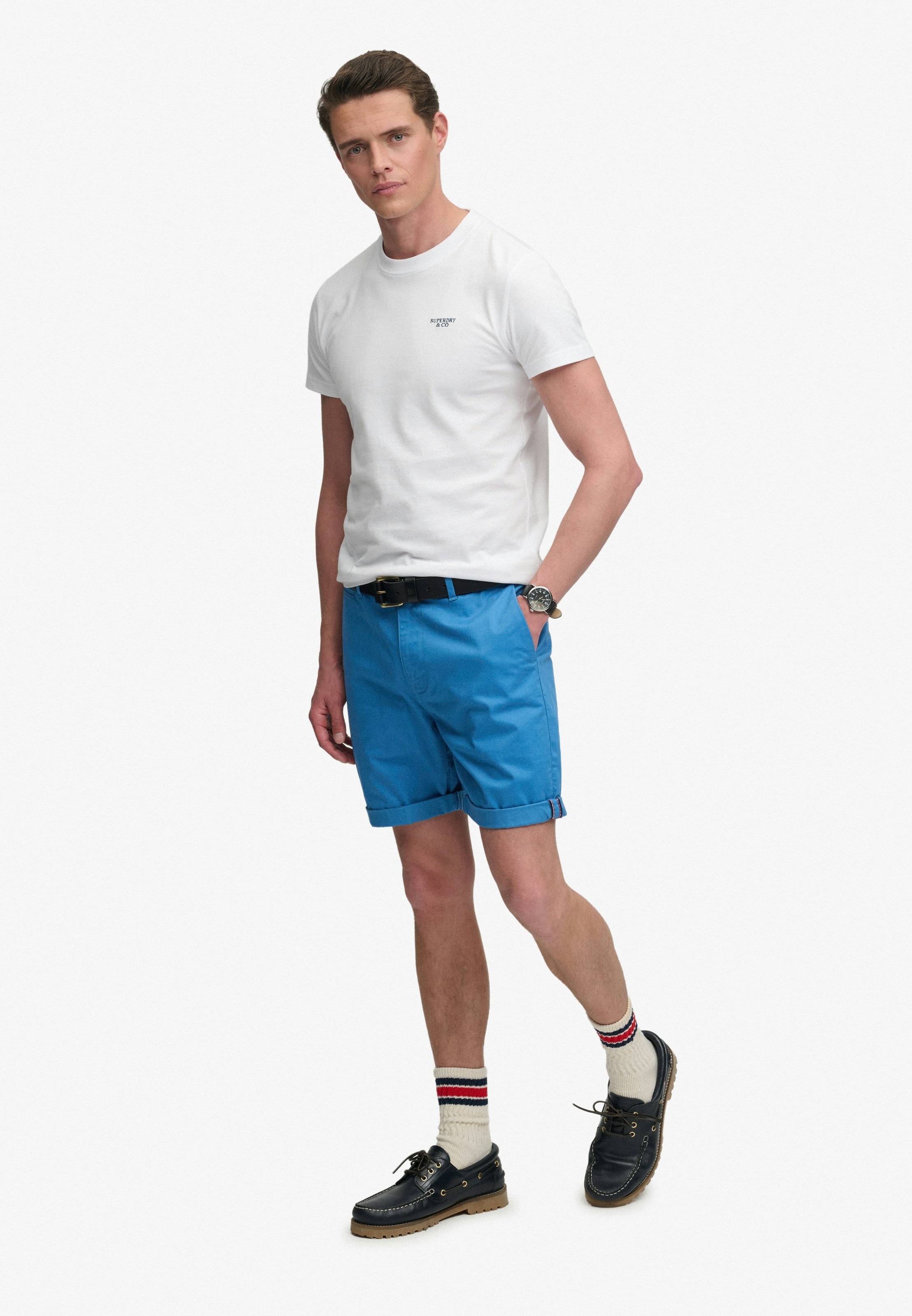 Superdry Chinoshorts »PREMIUM REGULAR CHINO SHORT«  aus Baumwollmischung mit Elasthan, Relaxed Fit, unifarben, knielang