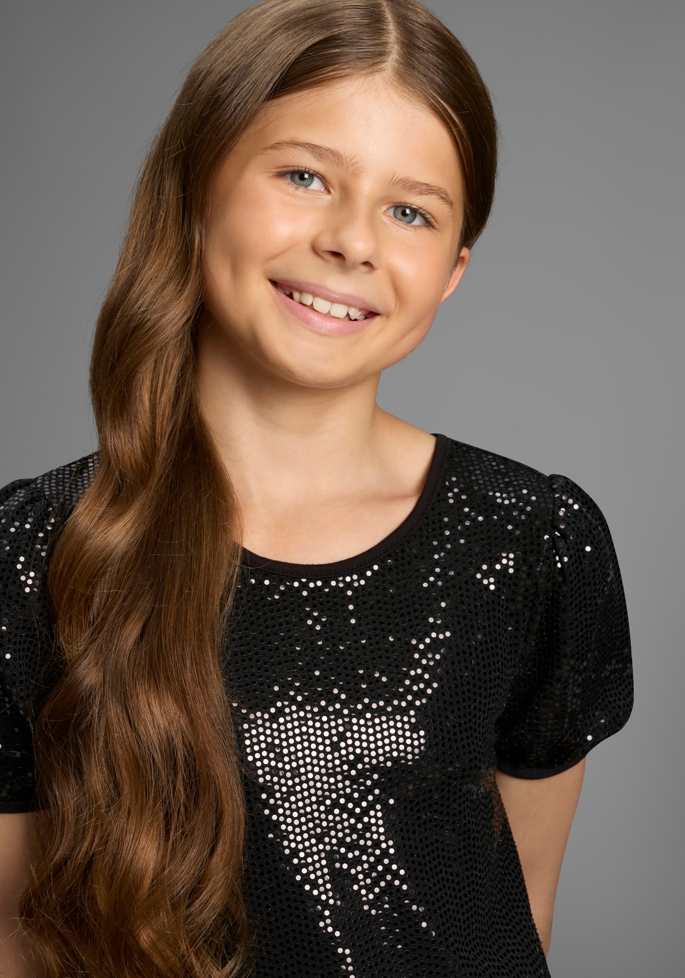 KIDSWORLD Jerseykleid »Shirtkleid in Pailletten-Allover-Design«, Shirtkleid in Pailletten-Optik