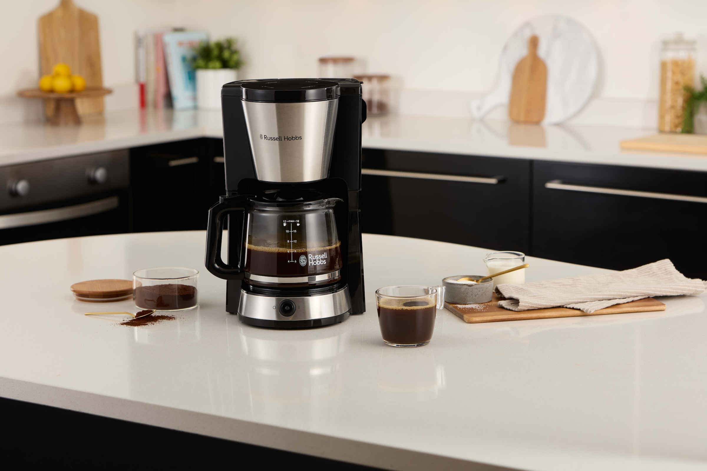 RUSSELL HOBBS Filterkaffeemaschine »27390-56 Heaton«, Korbfilter, aus Edelstahl, Glaskanne, Warmhaltefunktion