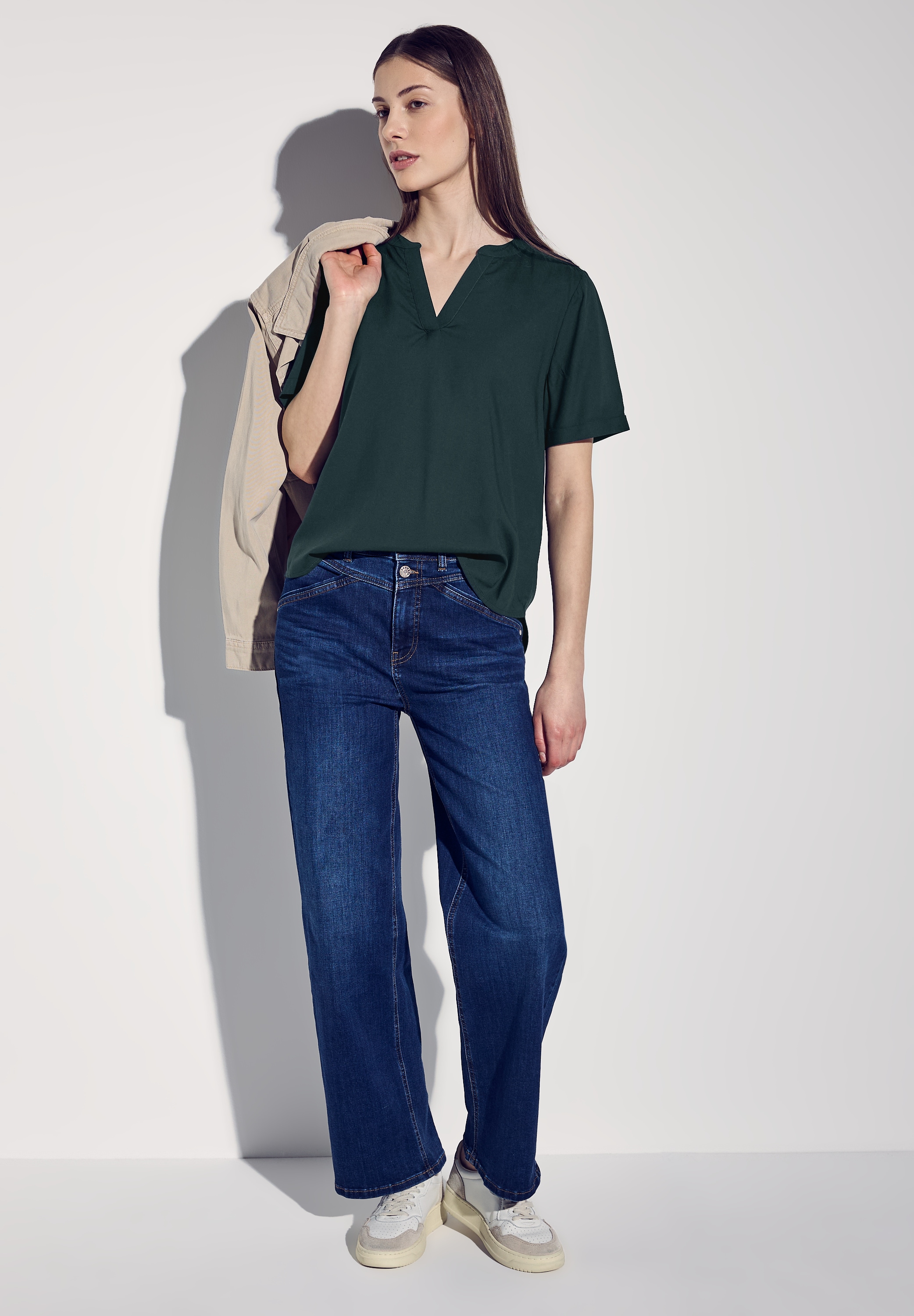 STREET ONE Kurzarmbluse mit geschlitztem Rundhalsausschnitt