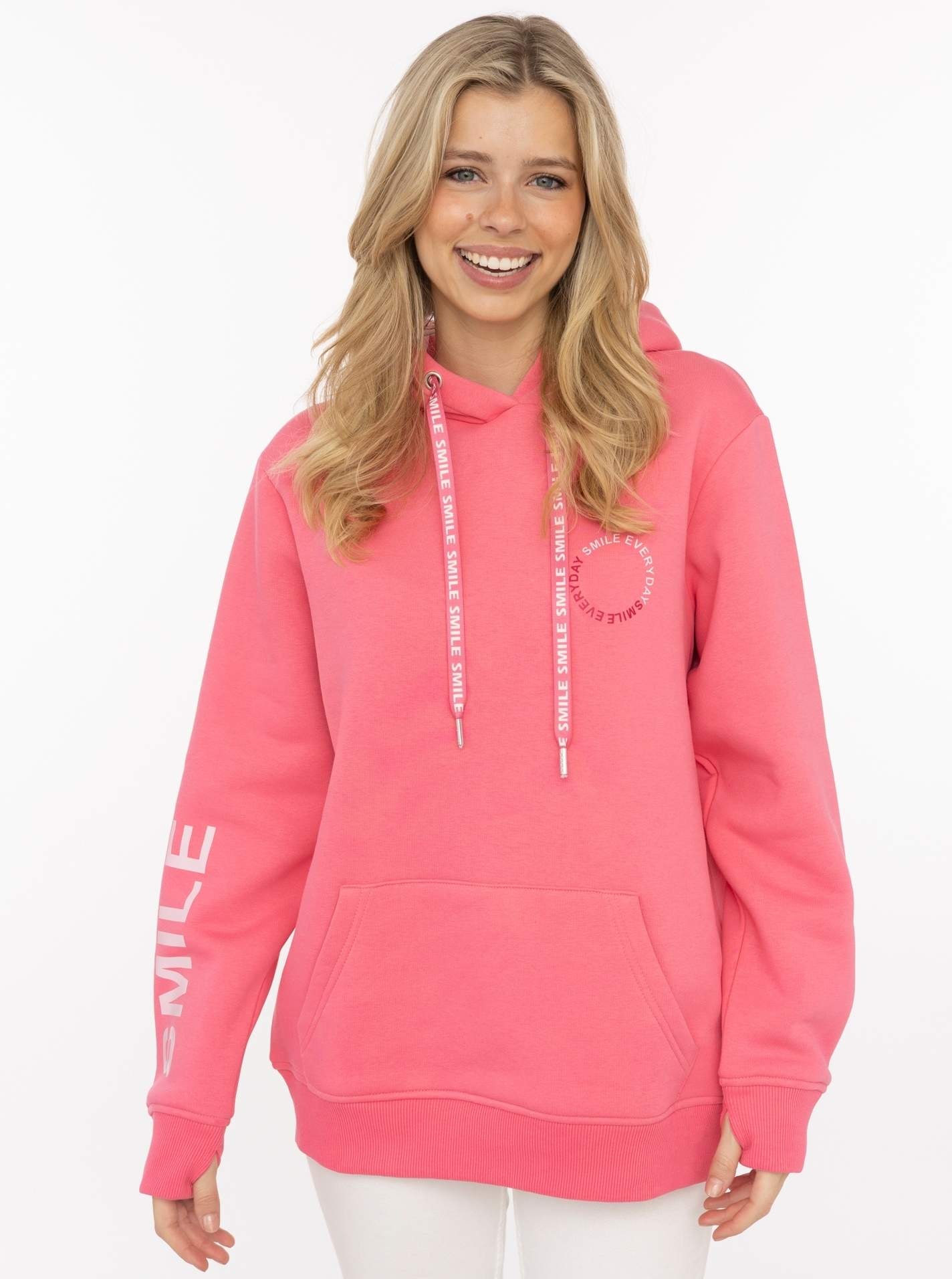 Zwillingsherz Hoodie »"SMILE & LAUGH"«, Print am Arm und Brust, Kapuze mit bedruckter Kordel, Kängurutasche
