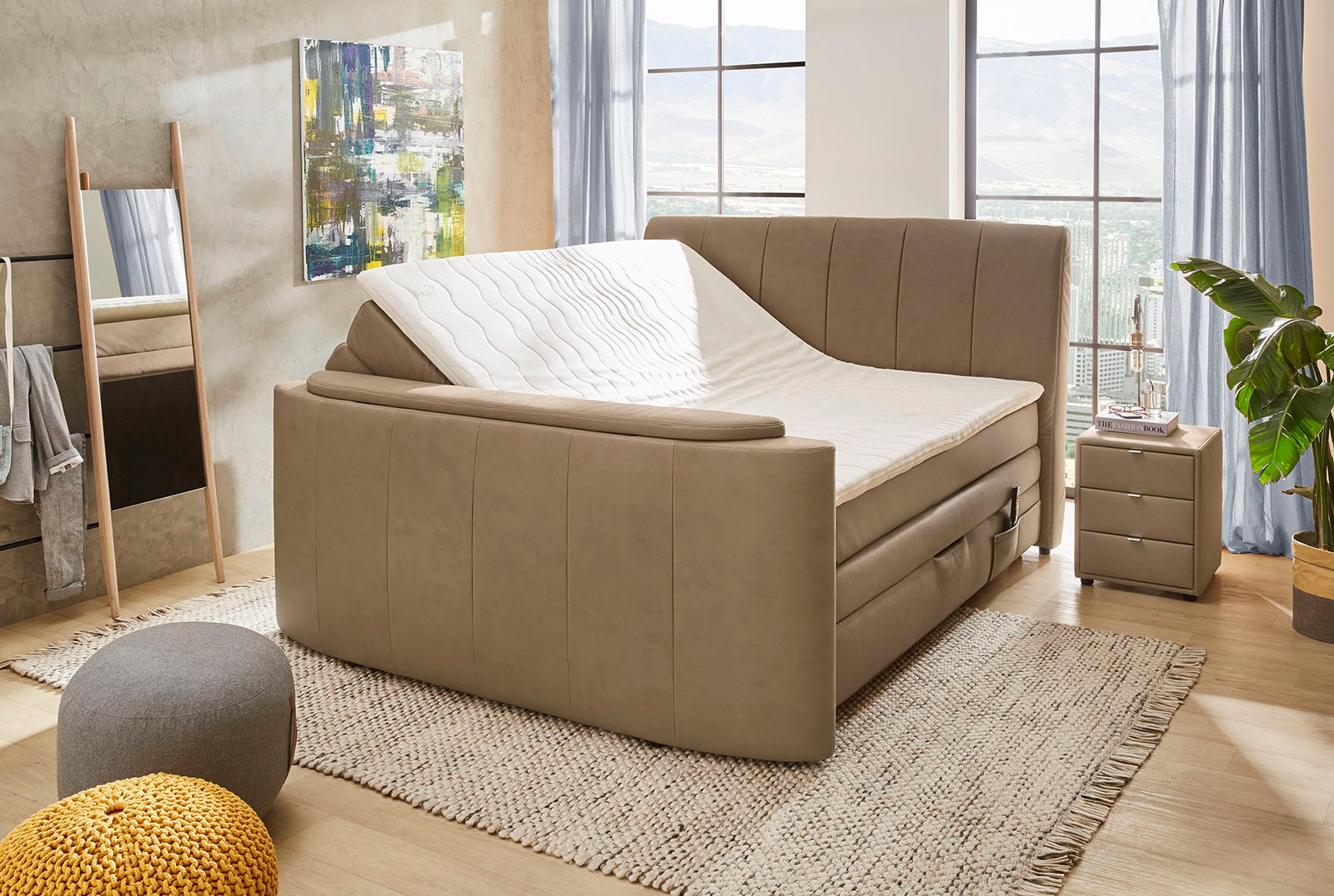 Jockenhöfer Gruppe Boxspringbett »Bel Air«, mit versenkbarem TV-Lift (für bis zu 40 Zoll), Fernbedienung und Bettkasten/Stauraum